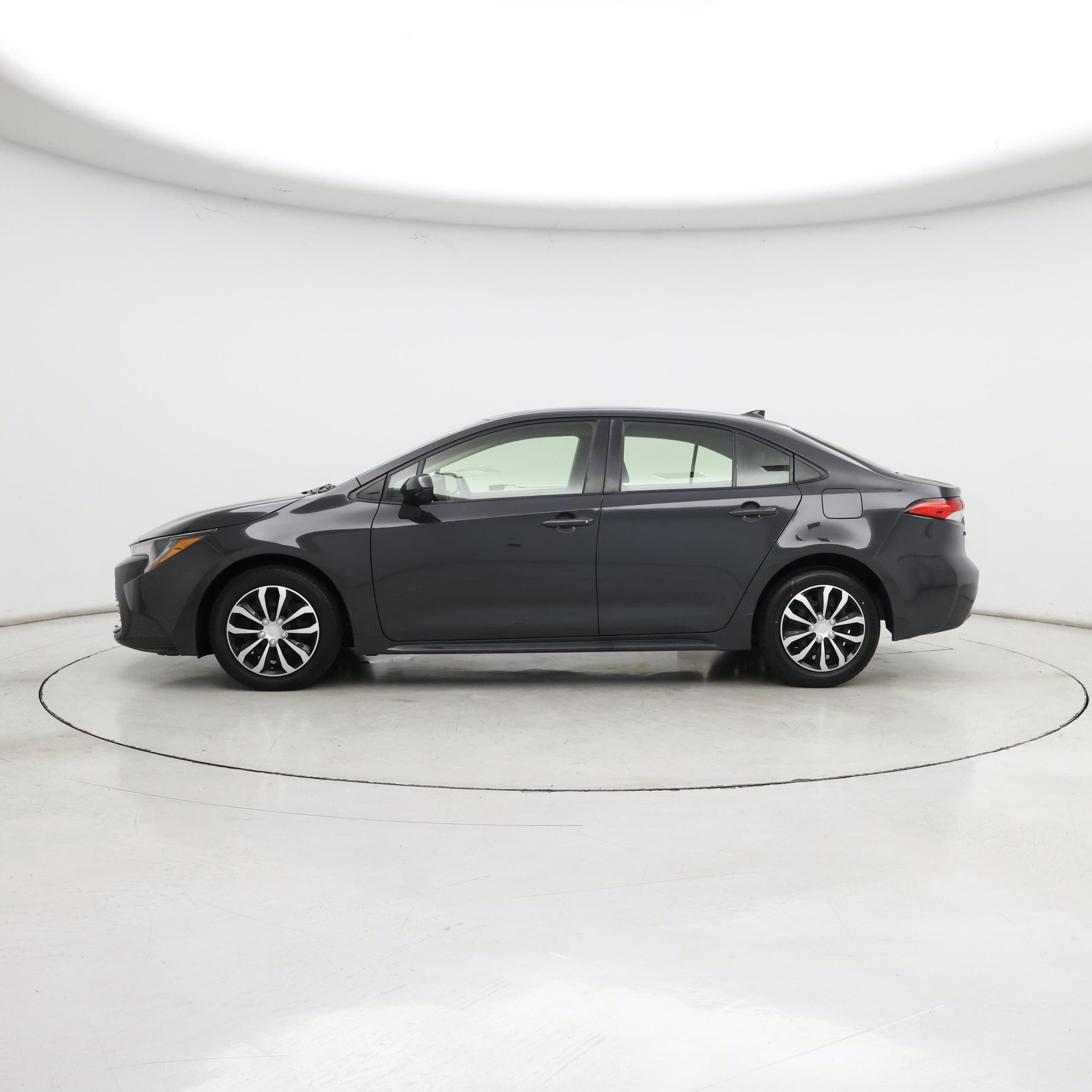 Thumbnail: 2023 Toyota Corolla - 3