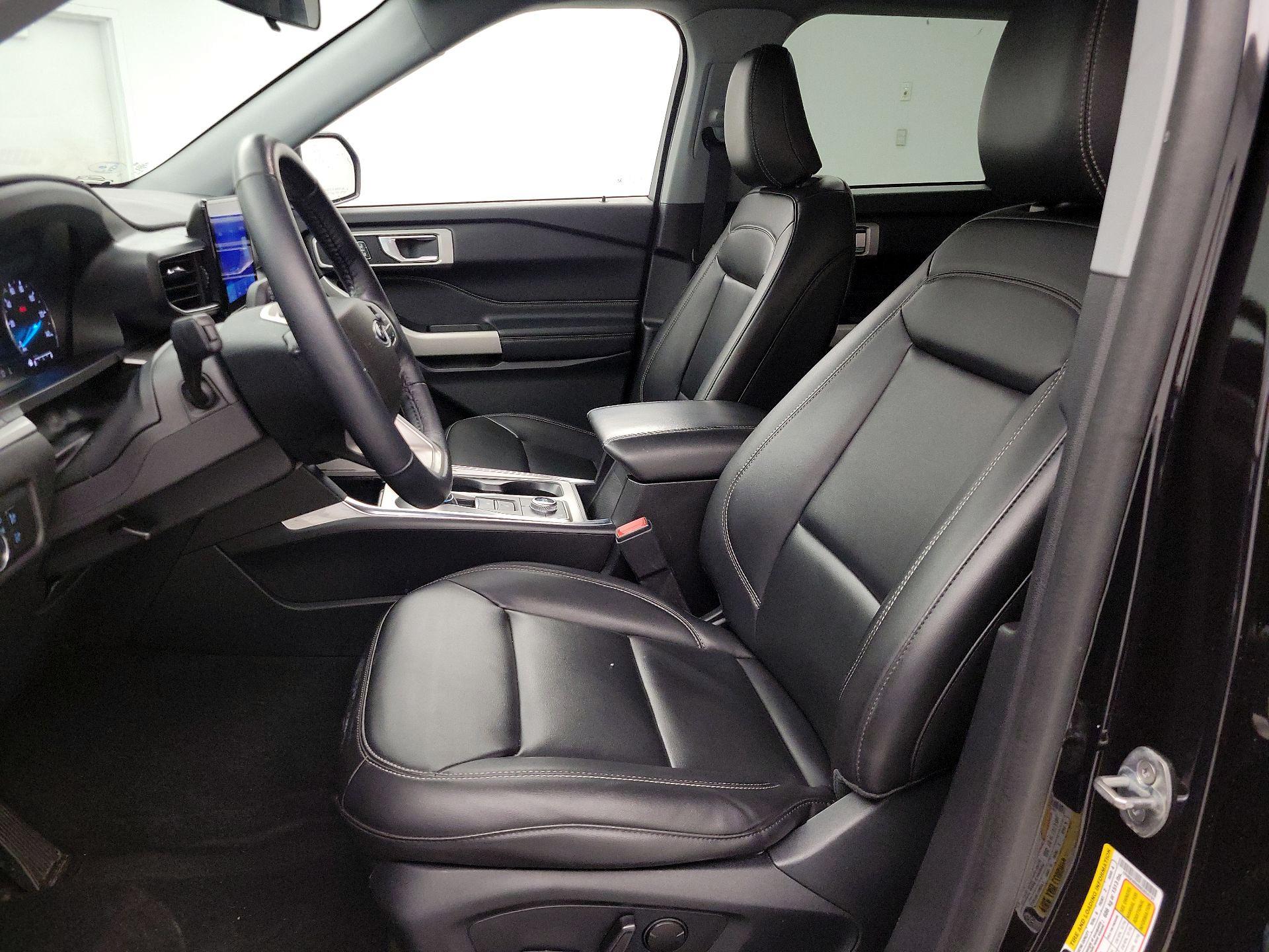 Thumbnail: 2022 Ford Explorer - 11