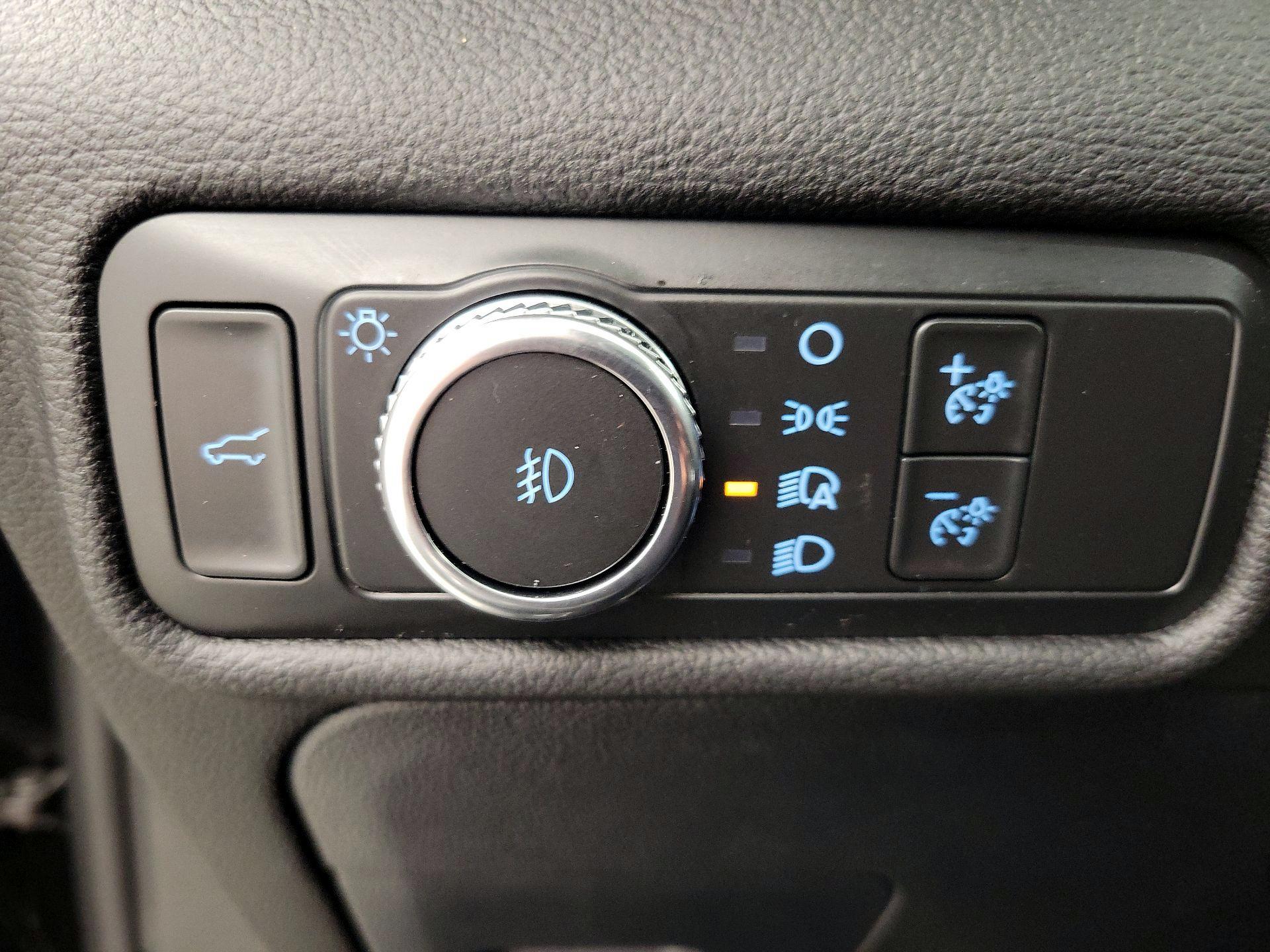 Thumbnail: 2022 Ford Explorer - 13