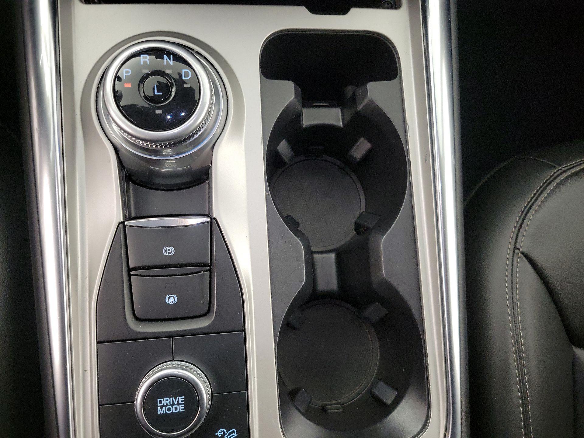 Thumbnail: 2022 Ford Explorer - 17