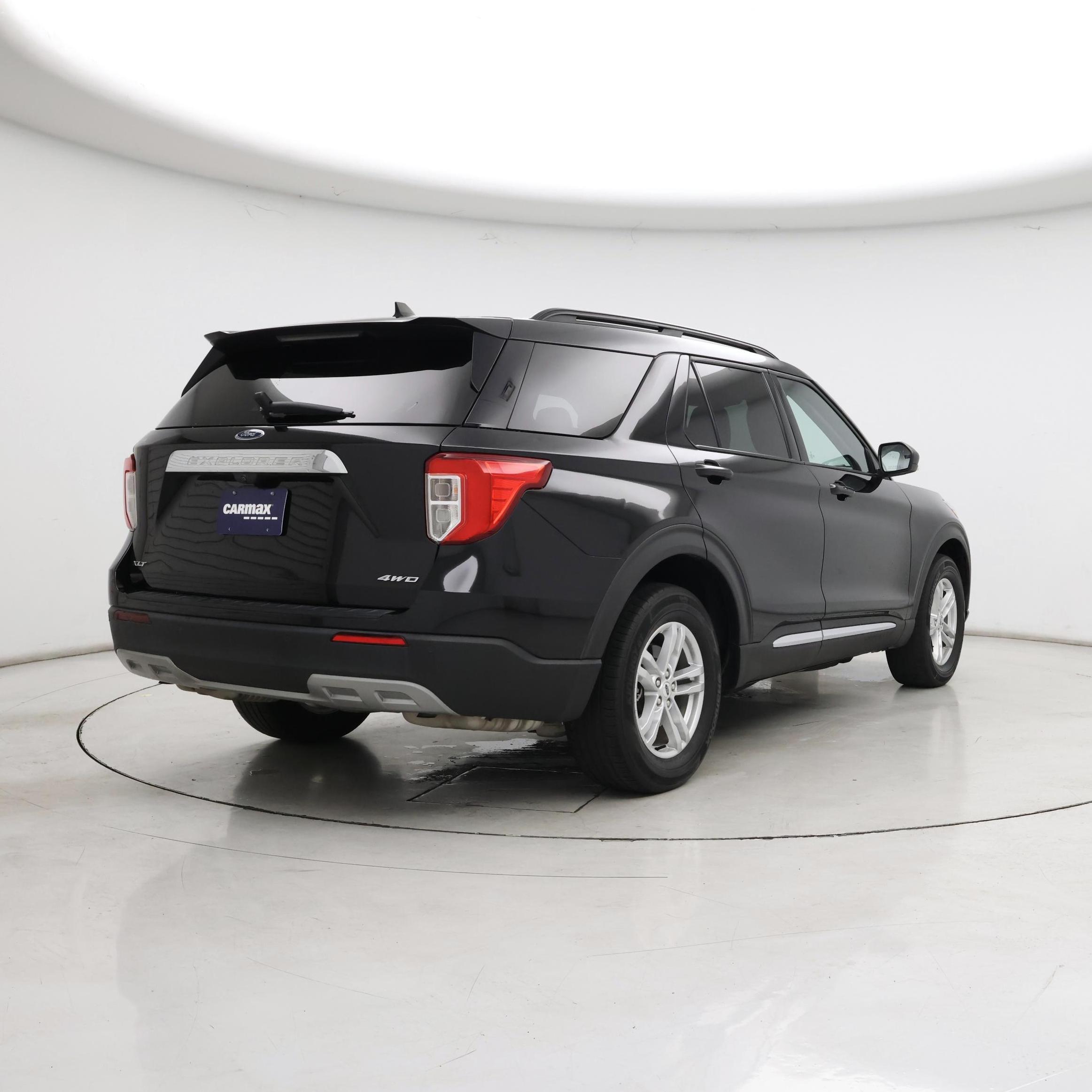 Thumbnail: 2022 Ford Explorer - 8