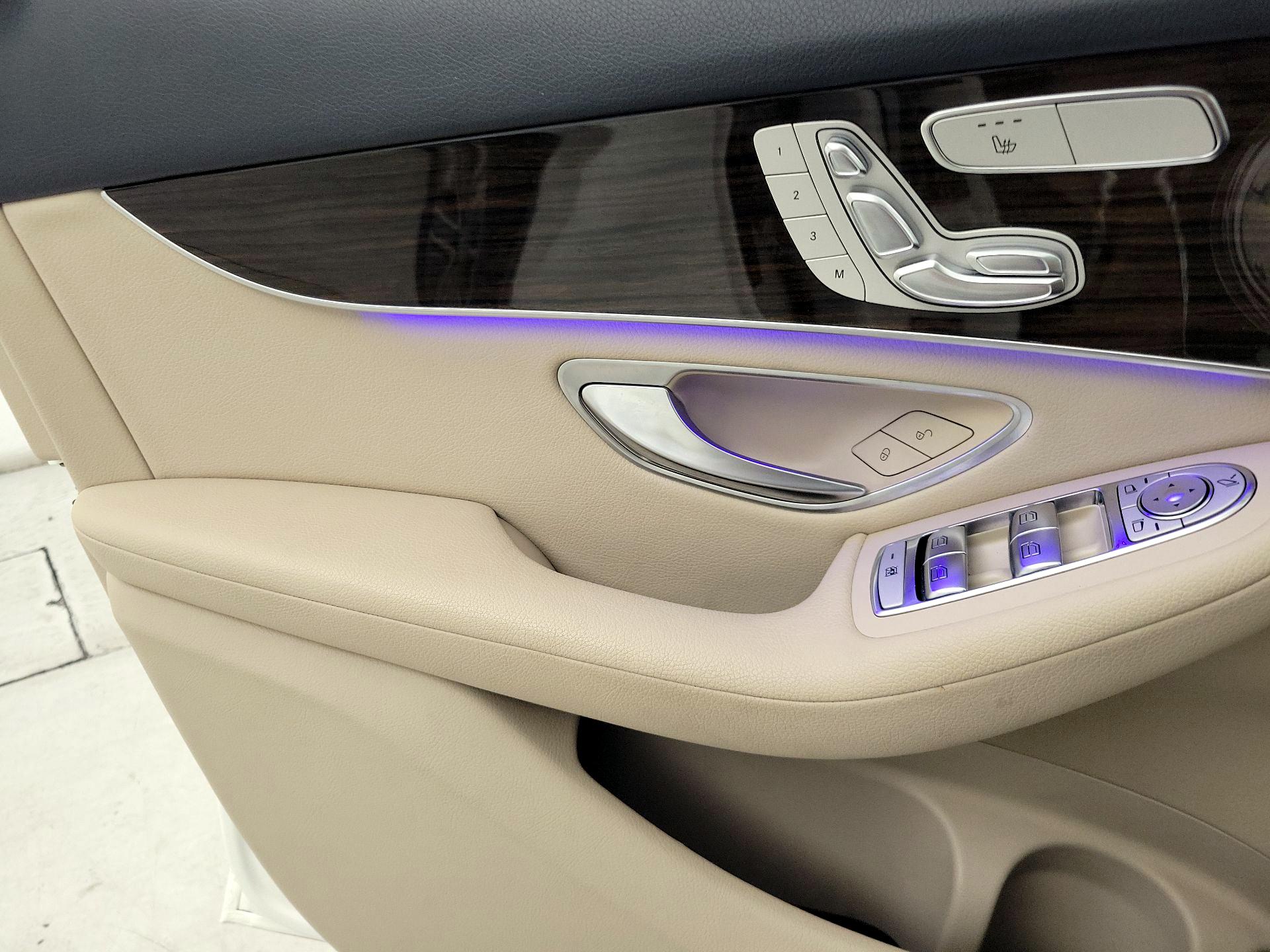 Thumbnail: 2021 Mercedes-Benz GLC - 12