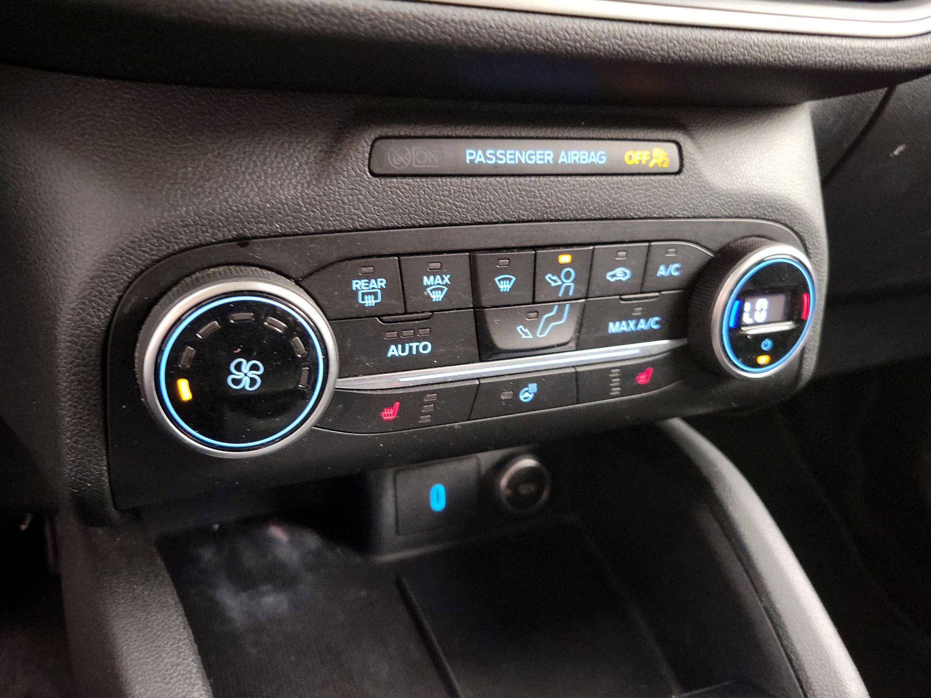 Thumbnail: 2020 Ford Escape - 17