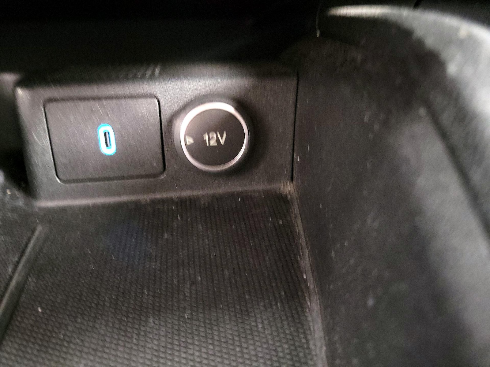 2020 Ford Escape SEL - Photo 20
