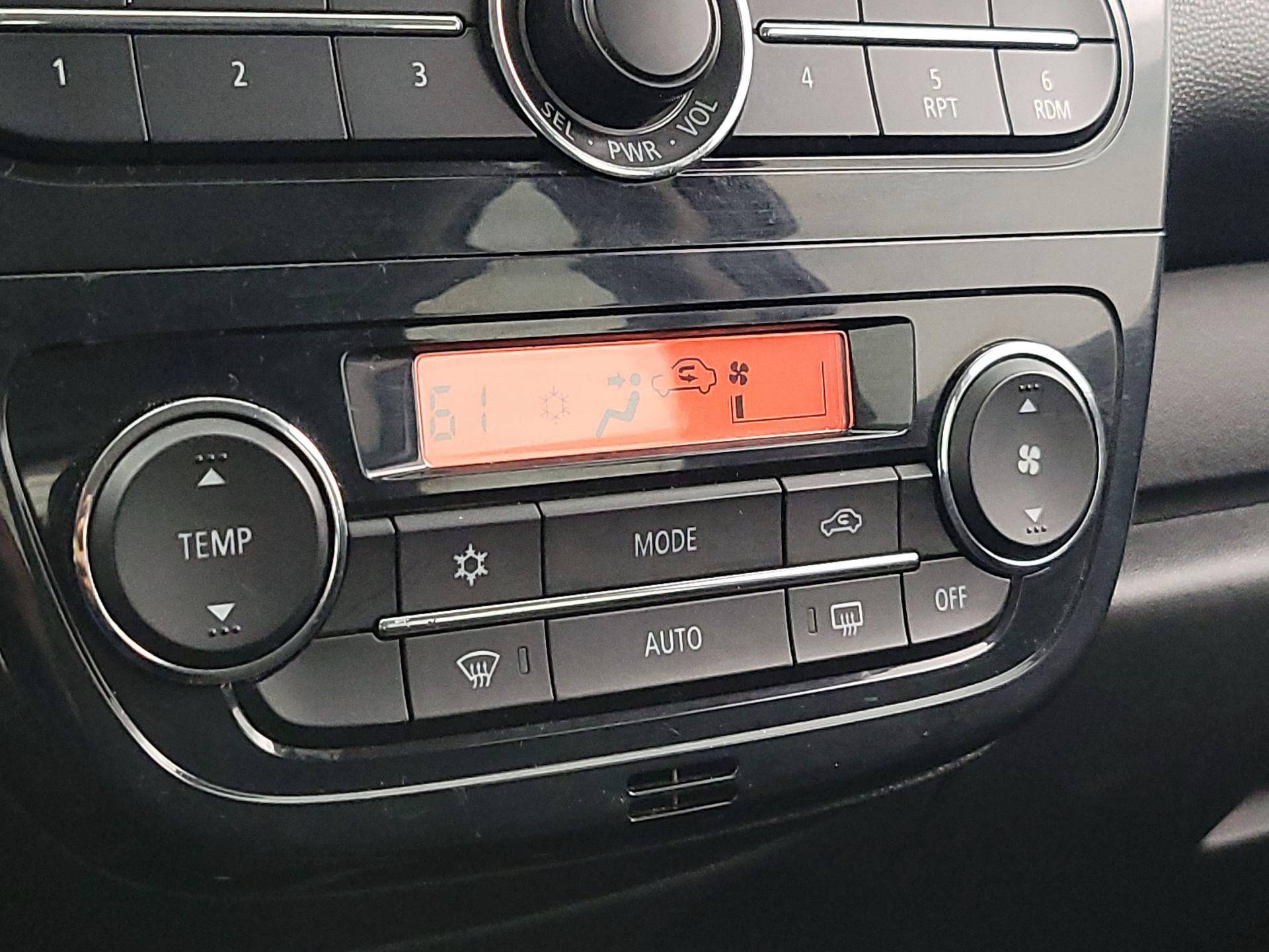 Thumbnail: 2015 Mitsubishi Mirage - 15