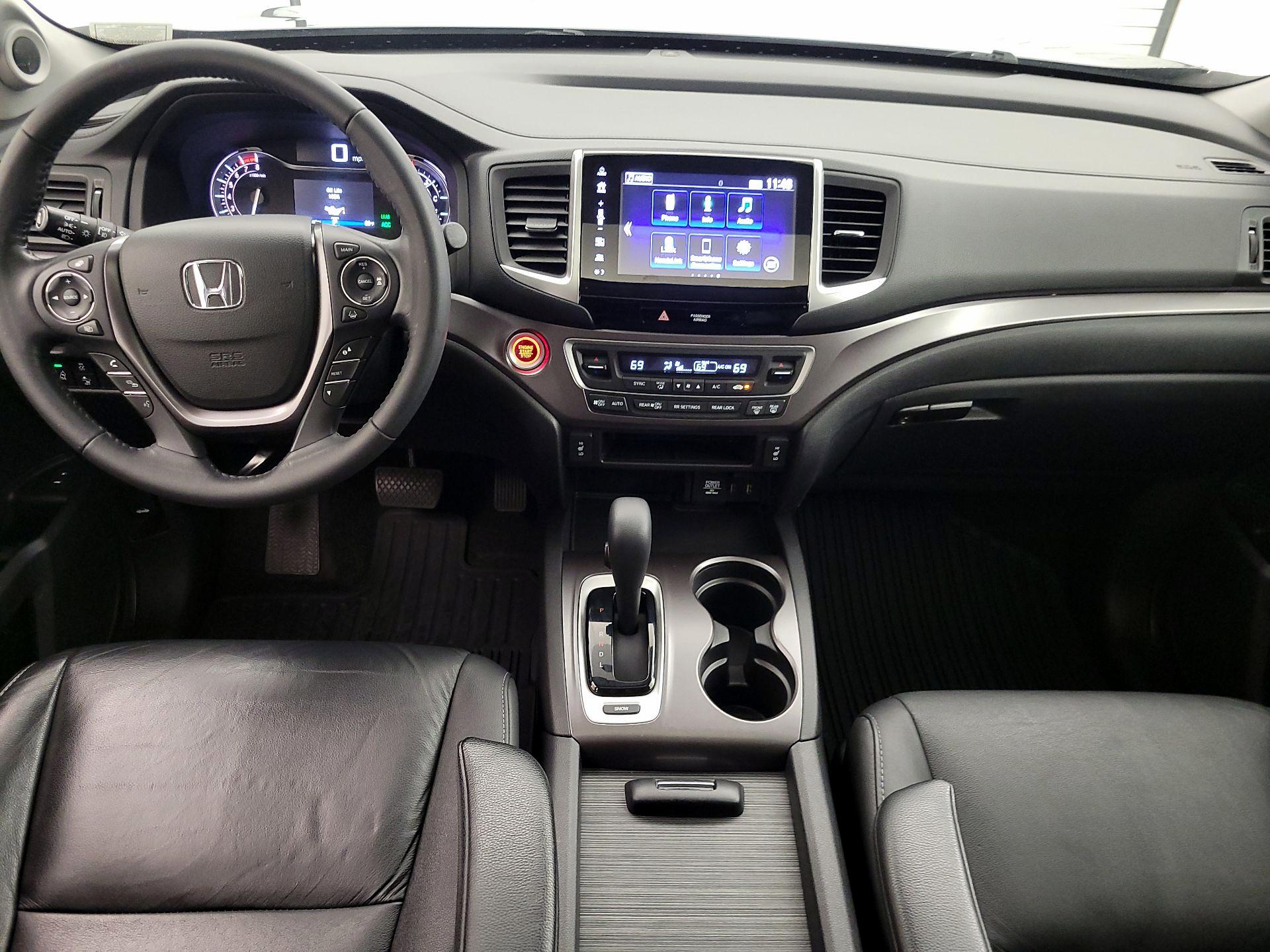 Thumbnail: 2018 Honda Pilot - 9