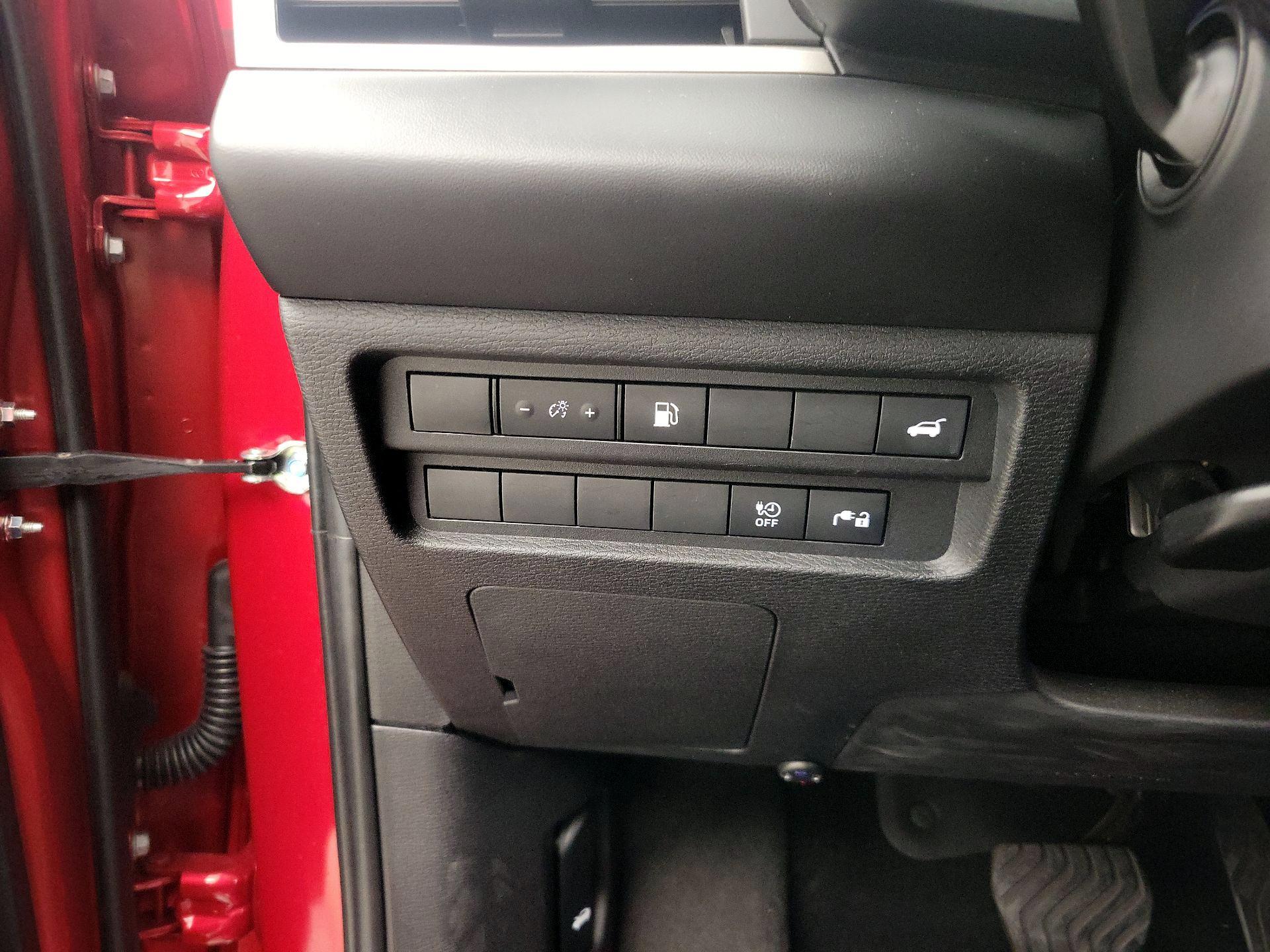 Thumbnail: 2023 Mitsubishi Outlander - 13