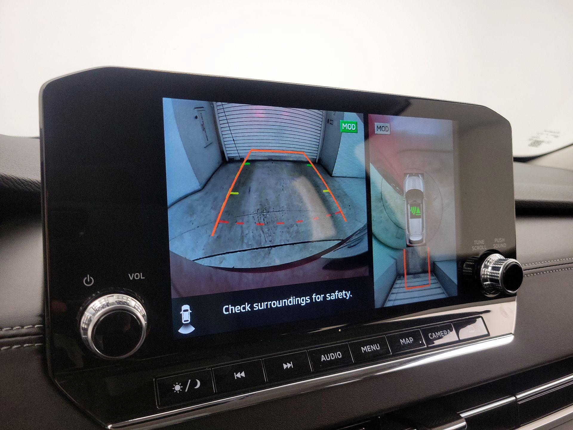 Thumbnail: 2023 Mitsubishi Outlander - 14