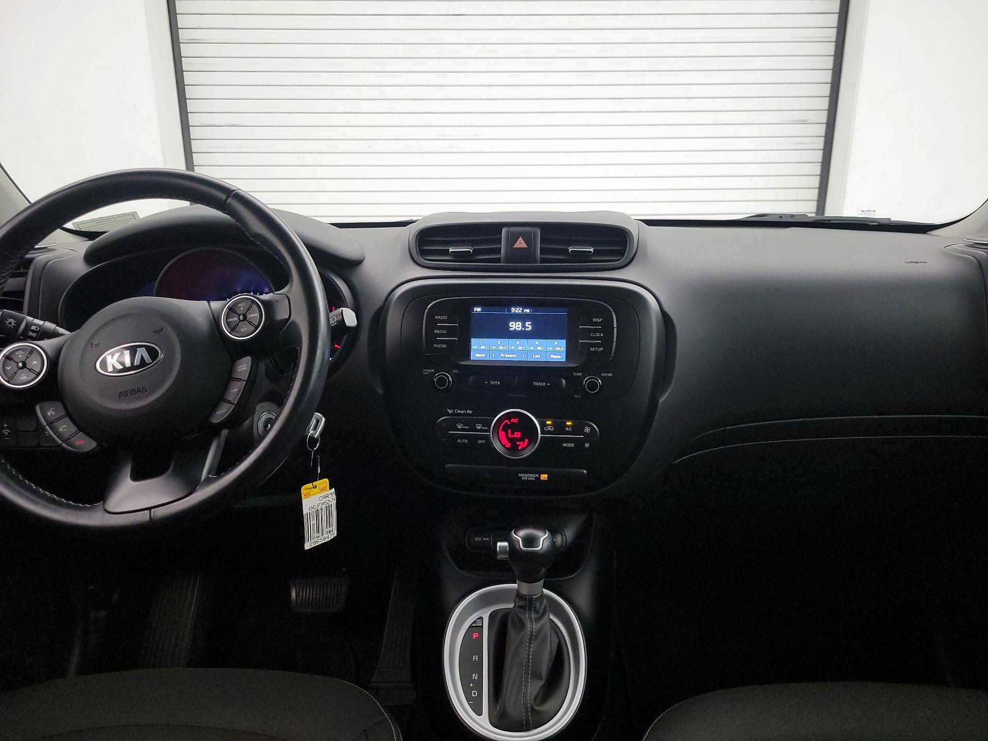 Thumbnail: 2017 Kia Soul - 9