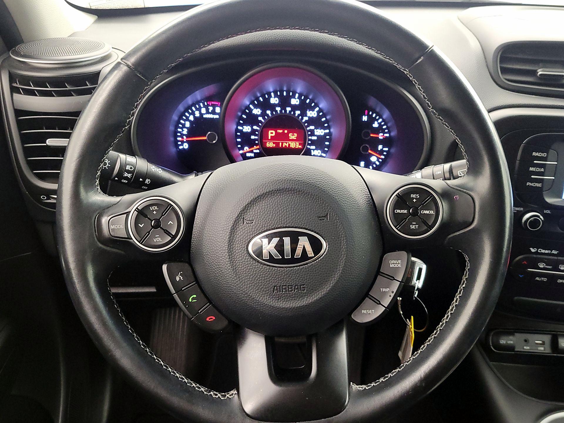 Thumbnail: 2017 Kia Soul - 10
