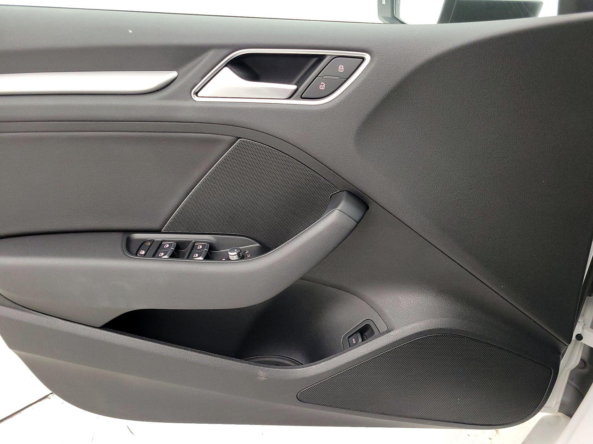 Thumbnail: 2016 Audi A3 - 12