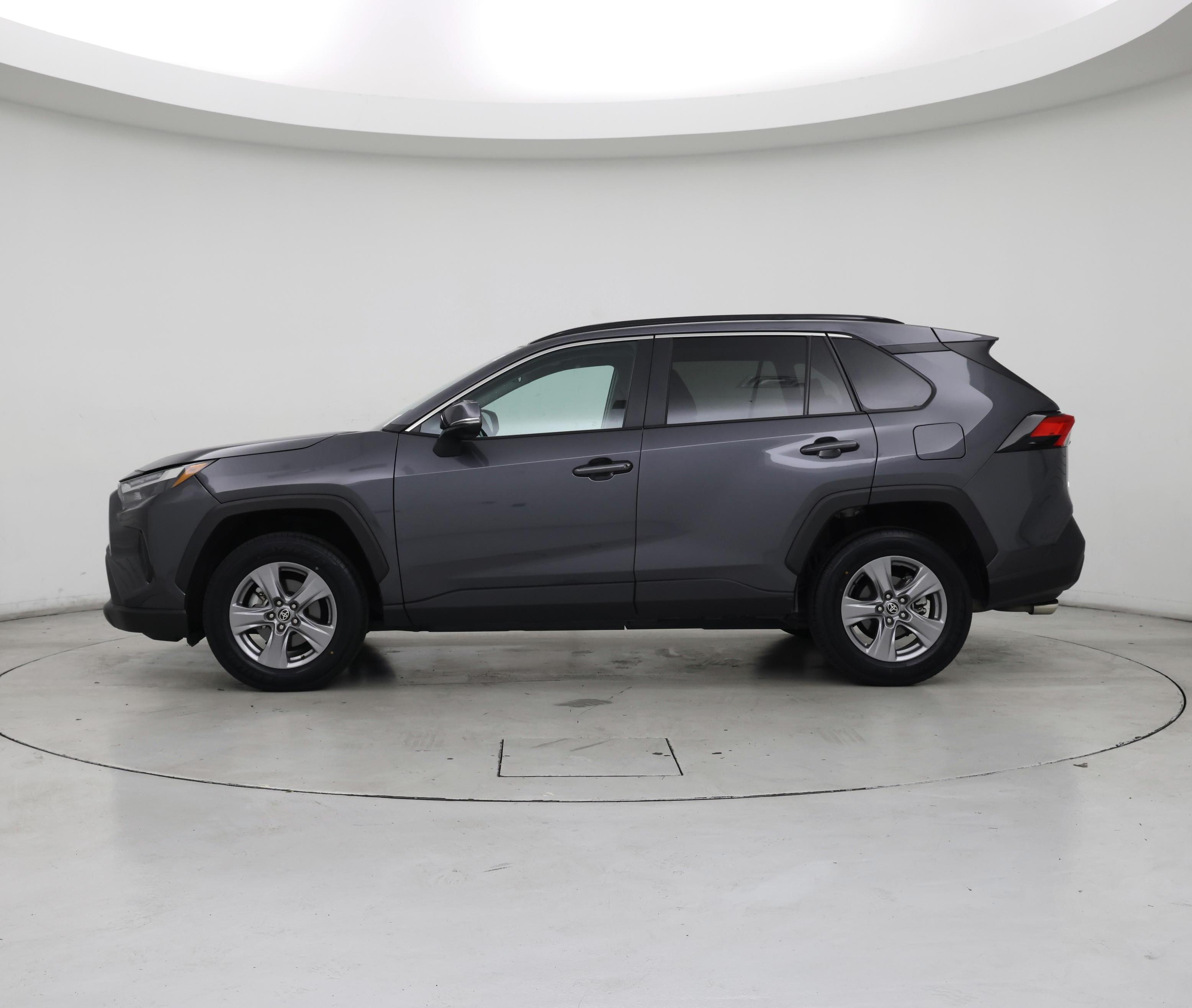 Thumbnail: 2022 Toyota RAV4 - 3