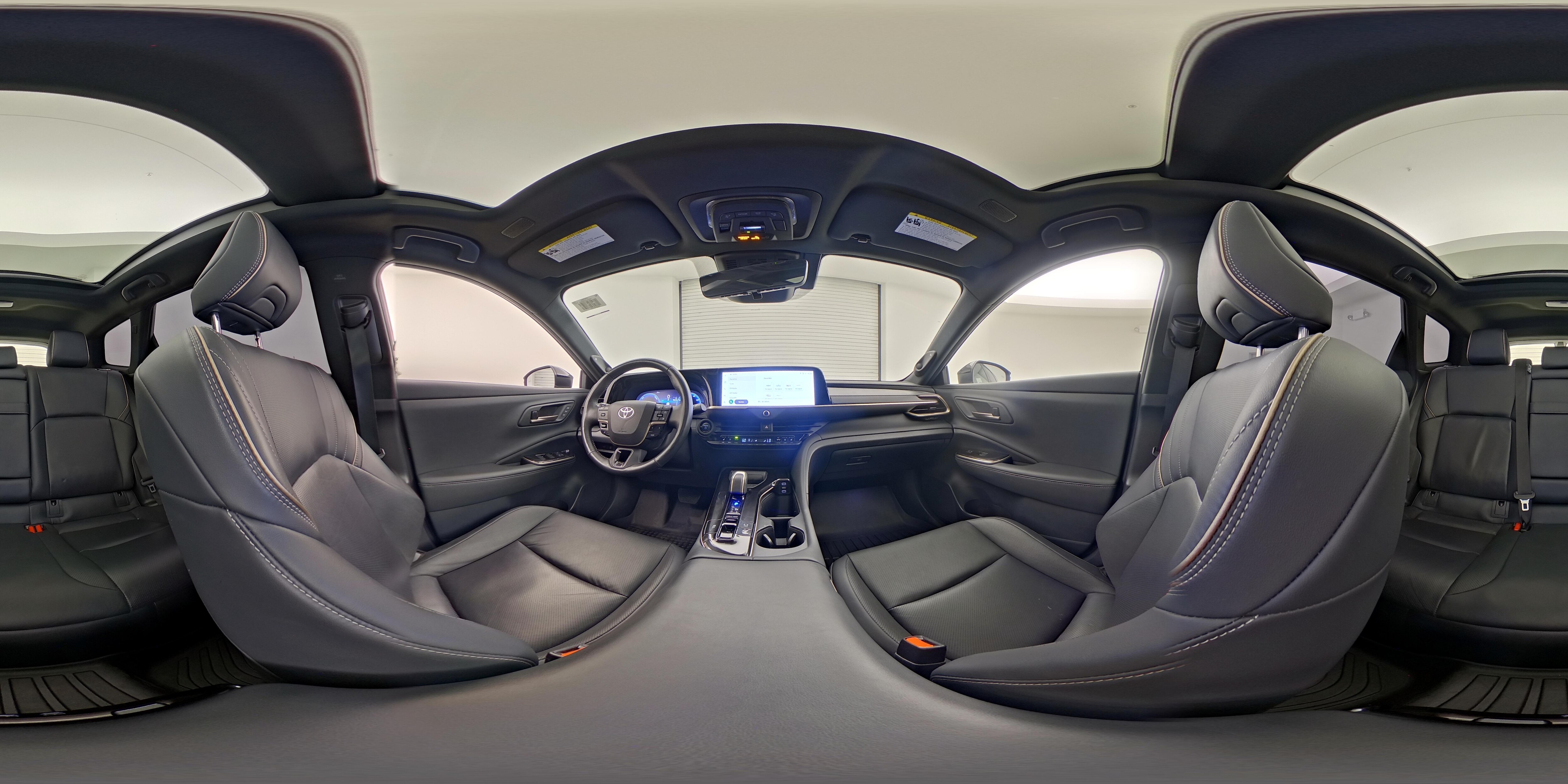 2025 Toyota Crown Signia Limited - Photo 26