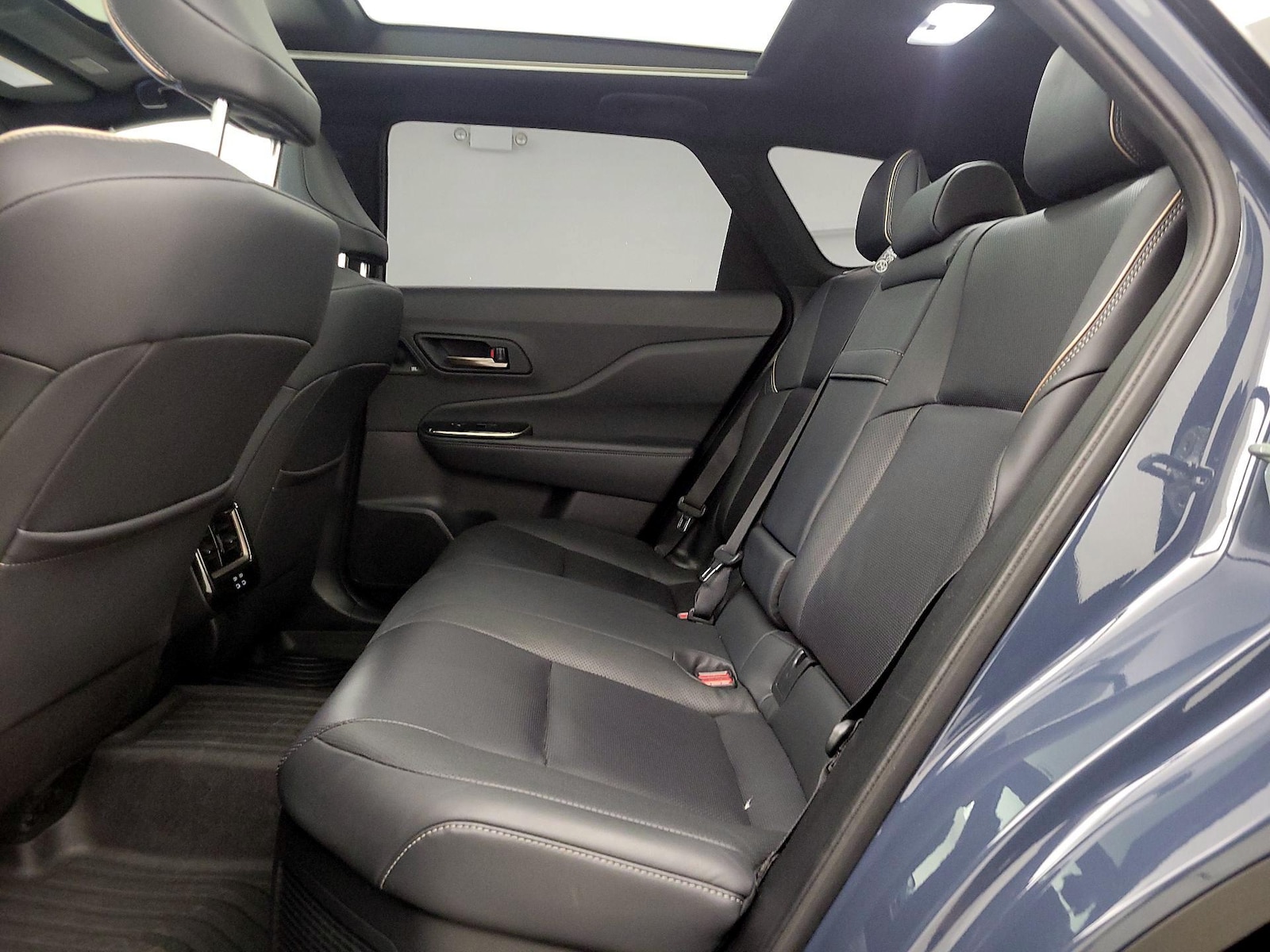 2025 Toyota Crown Signia Limited - Photo 21