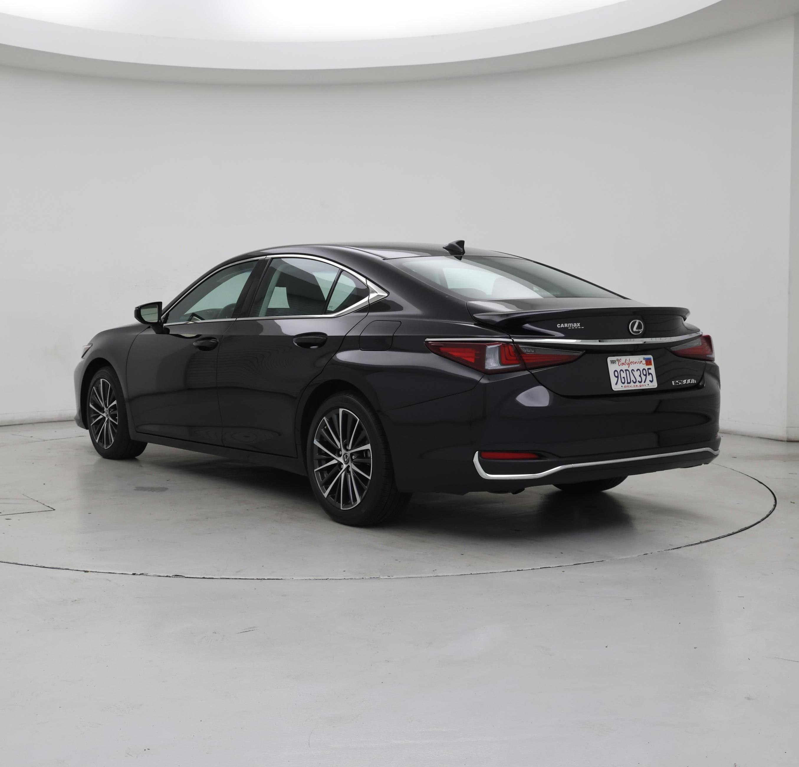 Thumbnail: 2023 Lexus ES - 2