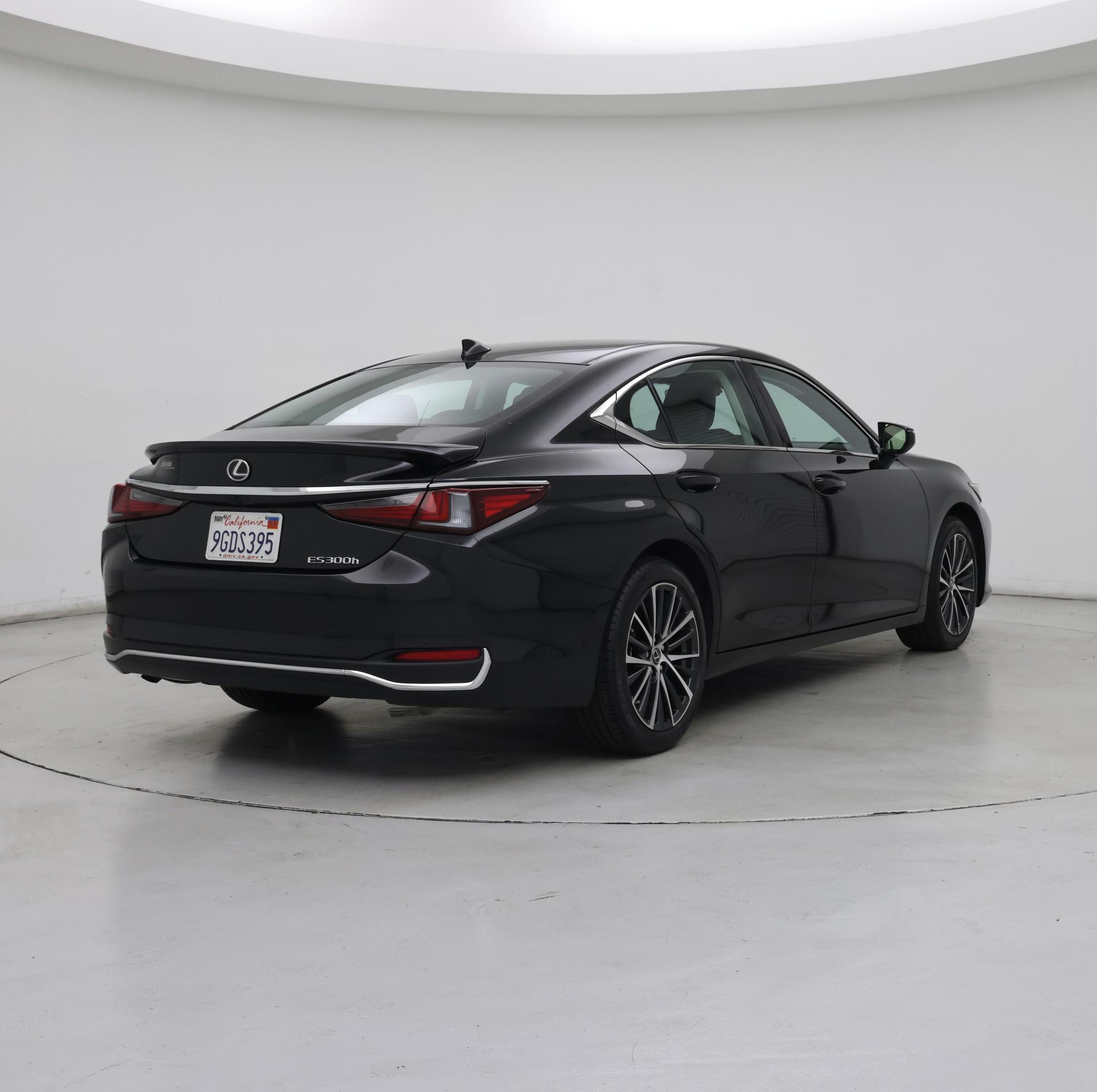 Thumbnail: 2023 Lexus ES - 8