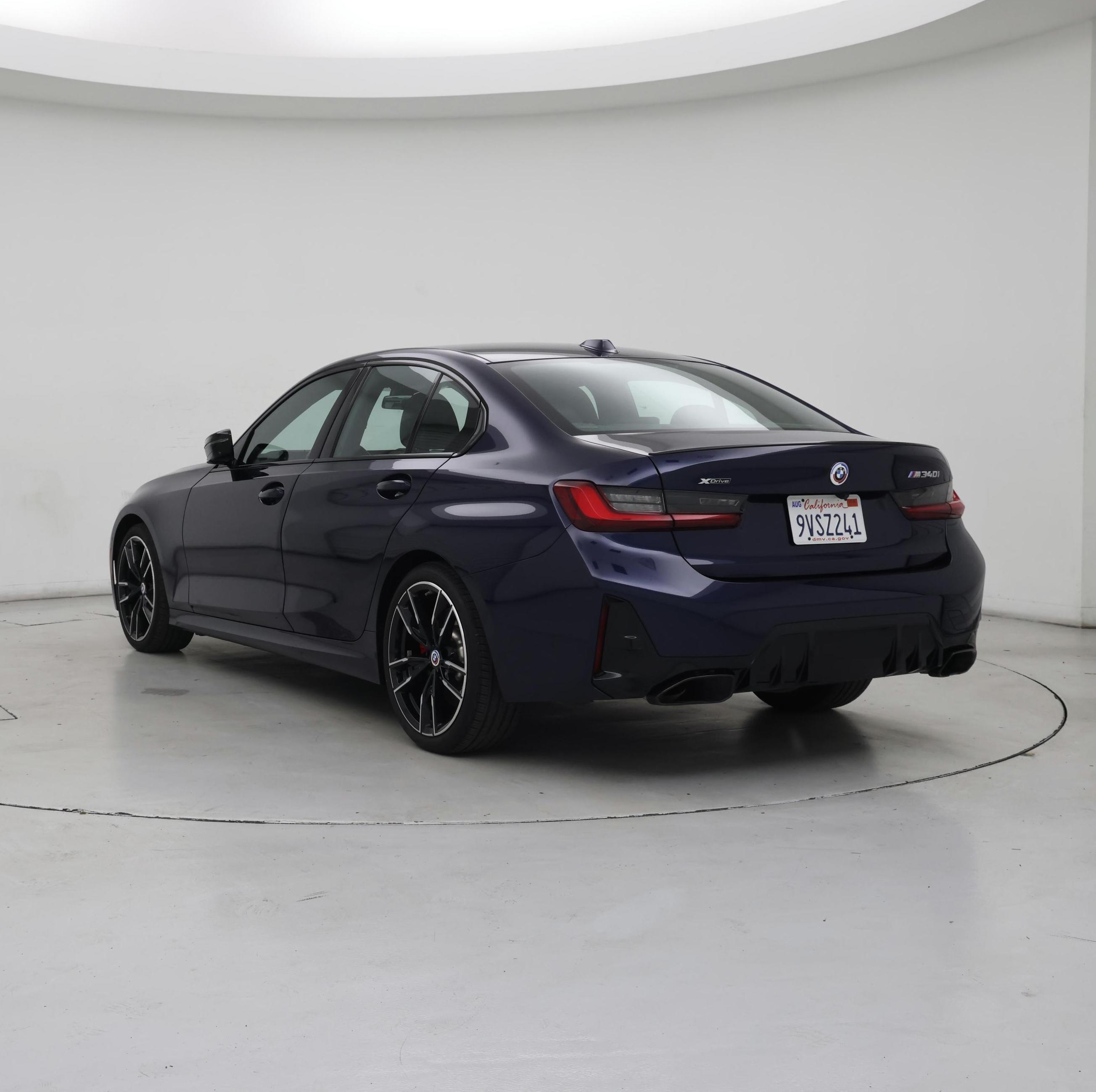 Thumbnail: 2023 BMW 3 Series - 2