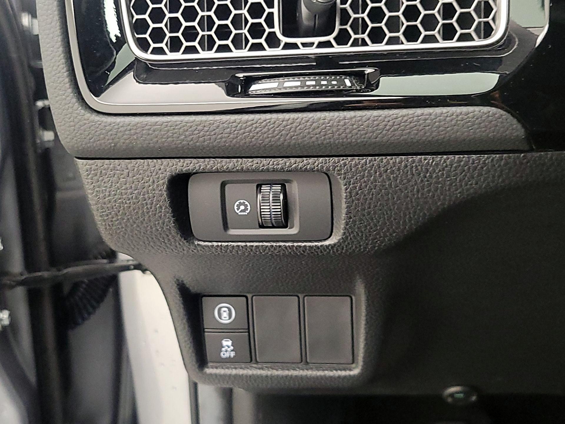 Thumbnail: 2024 Honda Civic - 13