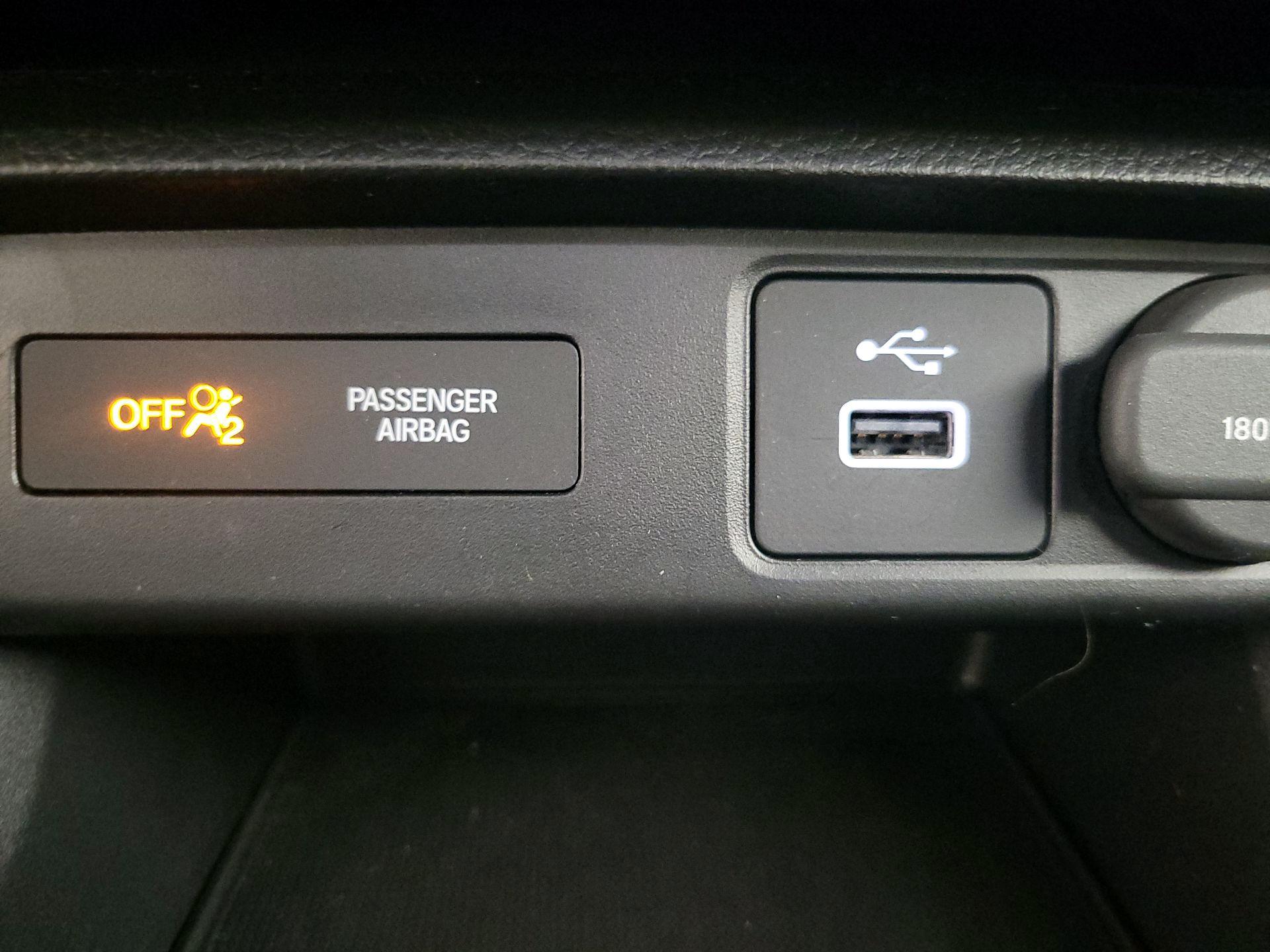 Thumbnail: 2024 Honda Civic - 18