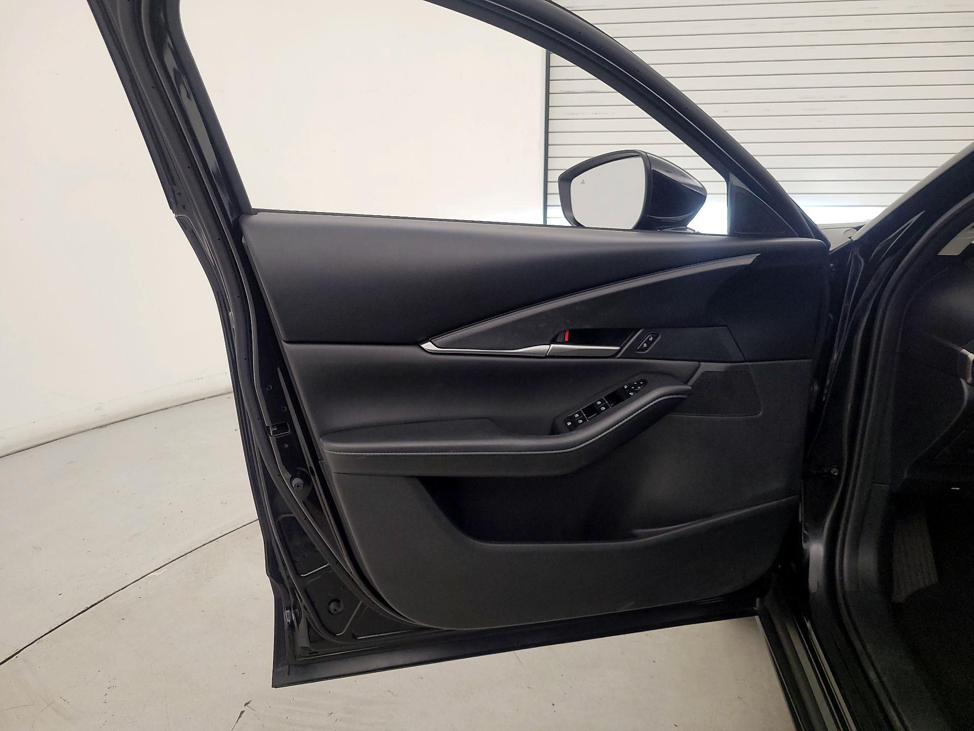 Thumbnail: 2023 Mazda CX-30 - 12