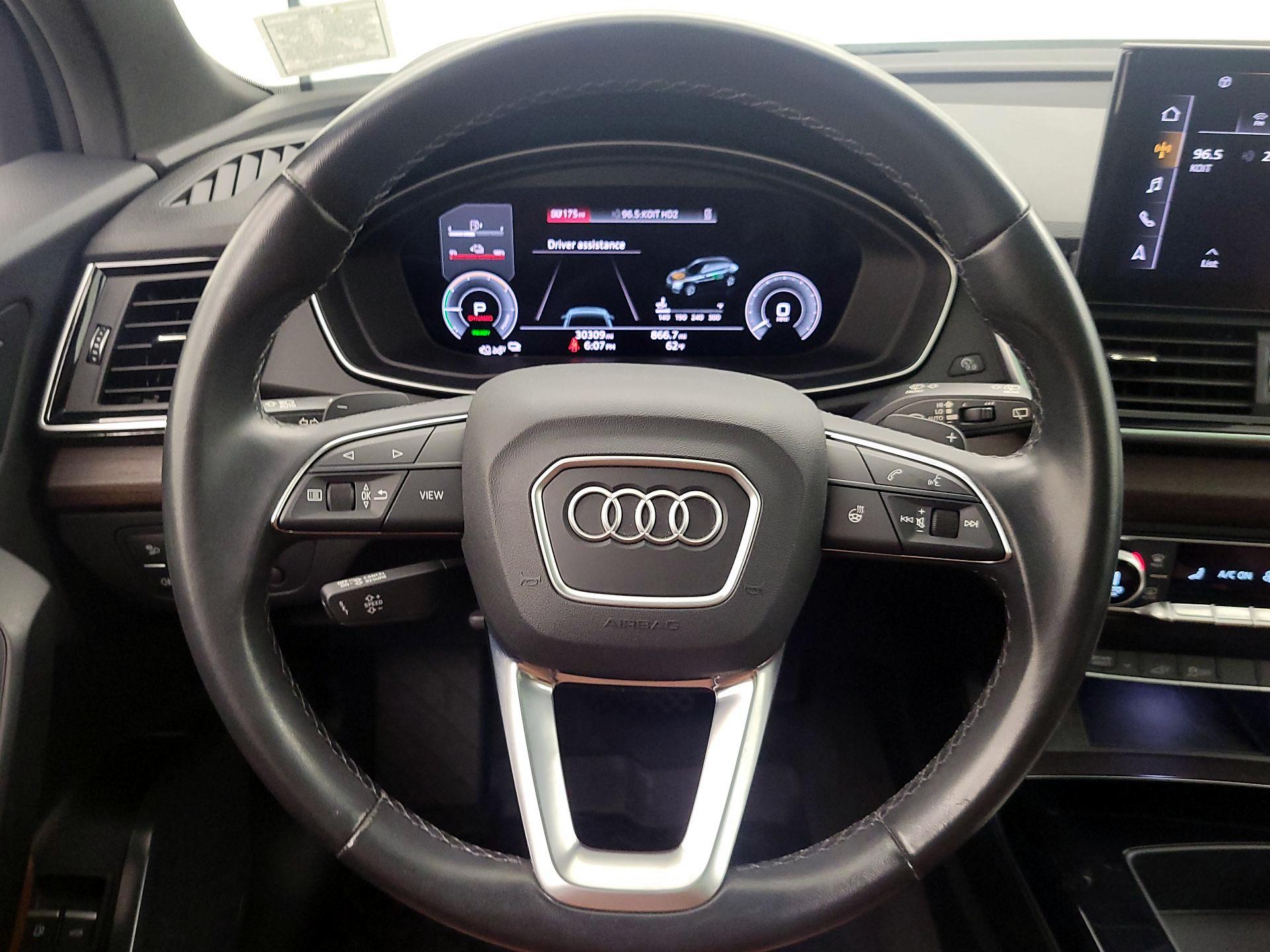 Thumbnail: 2022 Audi Q5 - 10