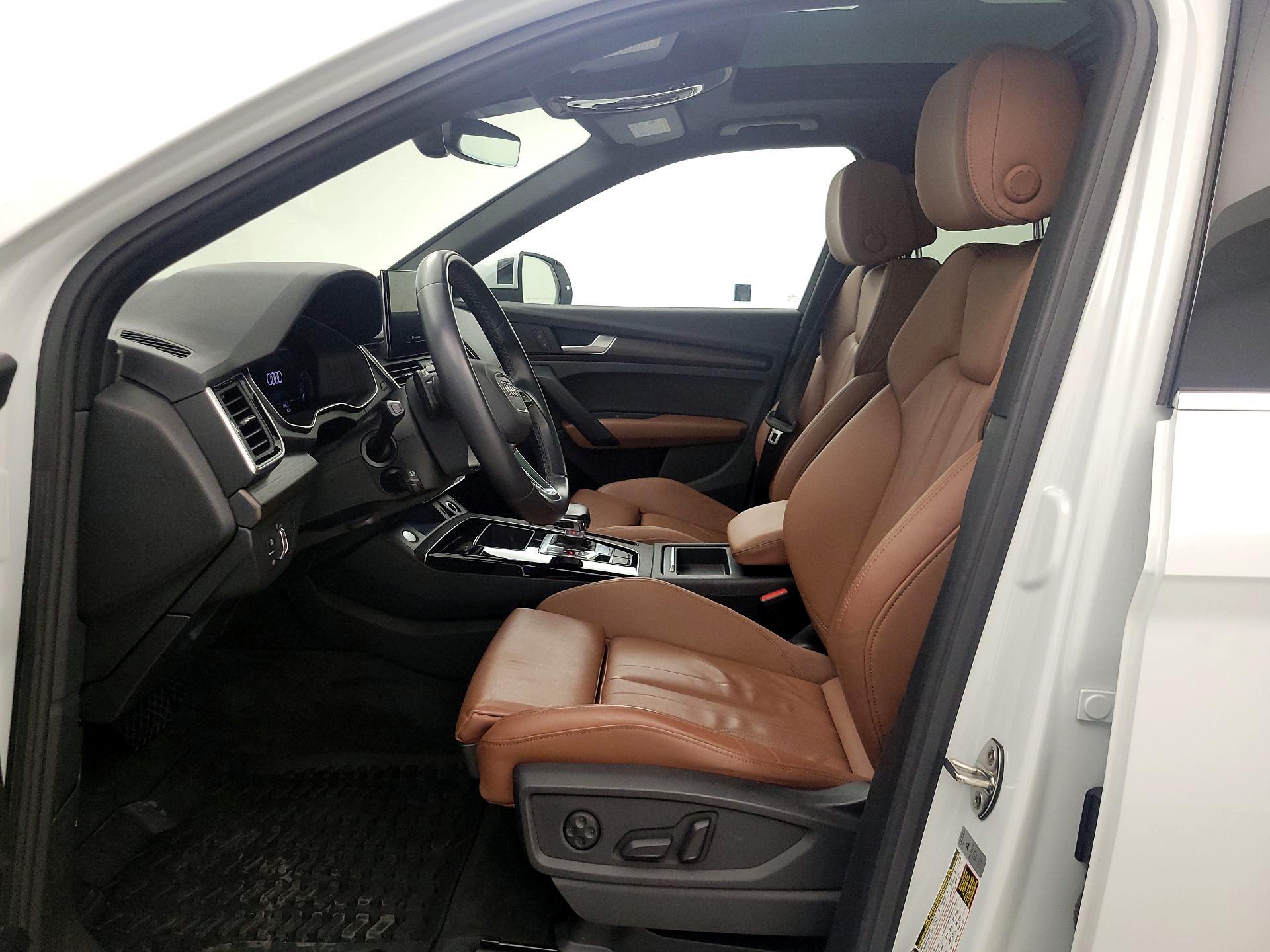 Thumbnail: 2022 Audi Q5 - 11