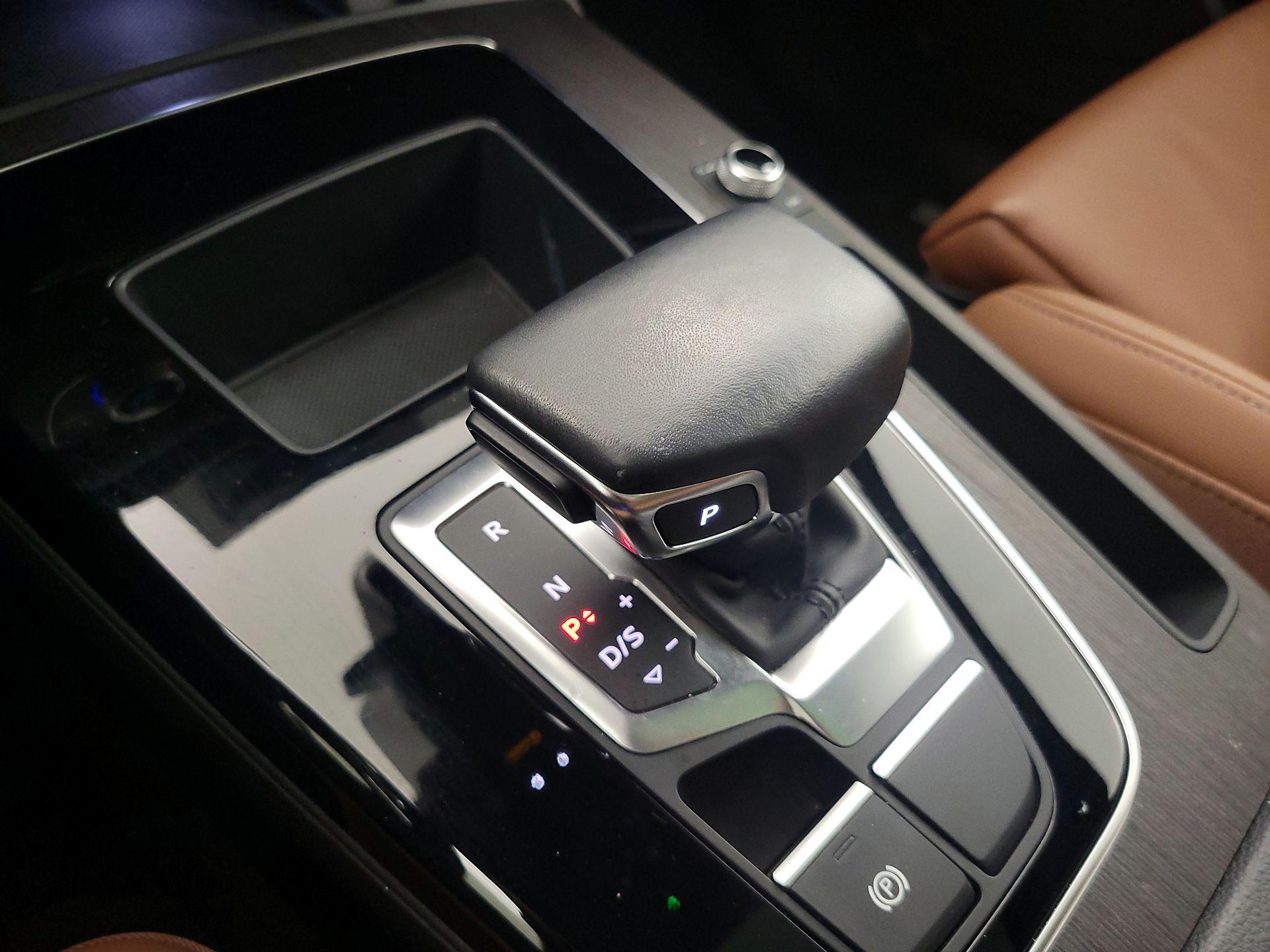 Thumbnail: 2022 Audi Q5 - 17