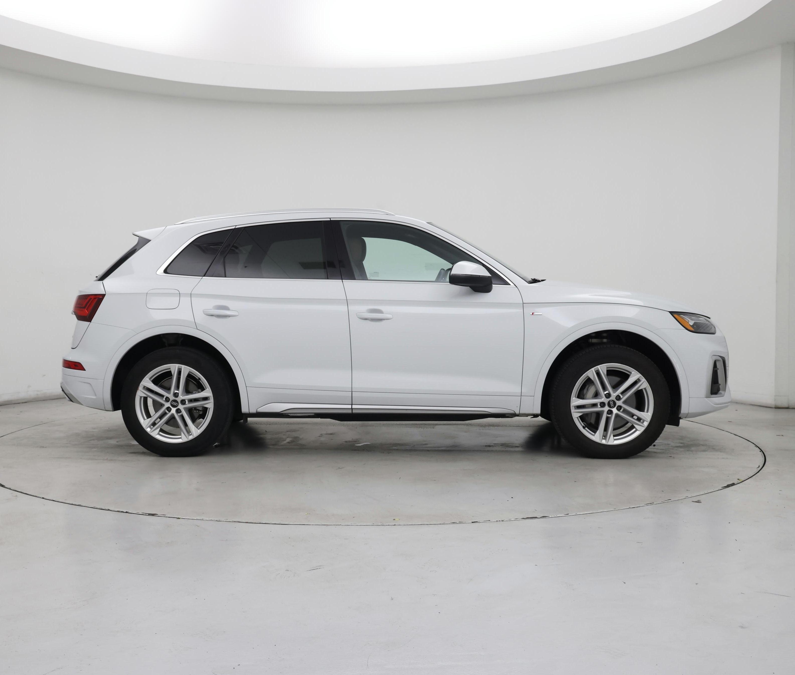 Thumbnail: 2022 Audi Q5 - 7
