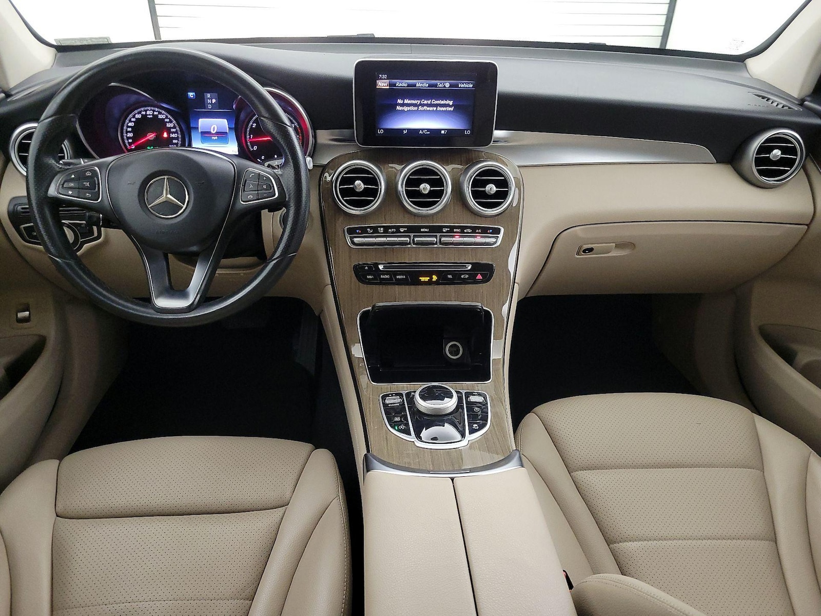 2018 Mercedes-Benz GLC GLC300 - Photo 10