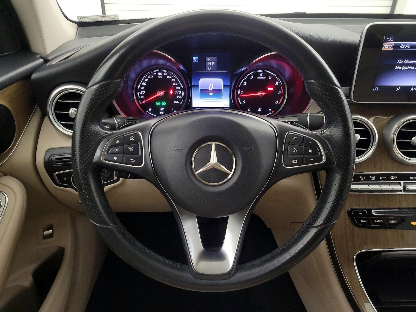 2018 Mercedes-Benz GLC GLC300 - Photo 11