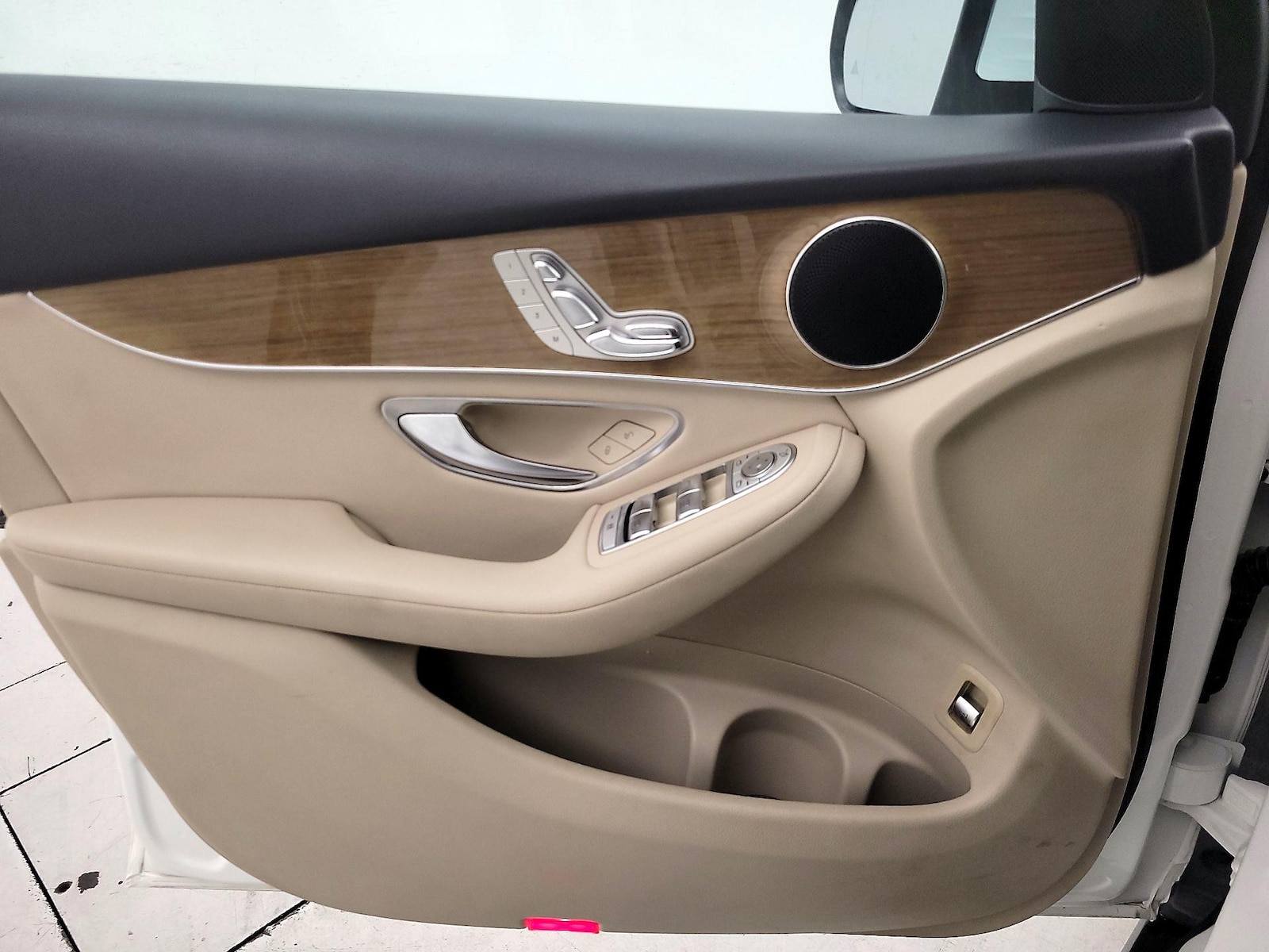2018 Mercedes-Benz GLC GLC300 - Photo 13