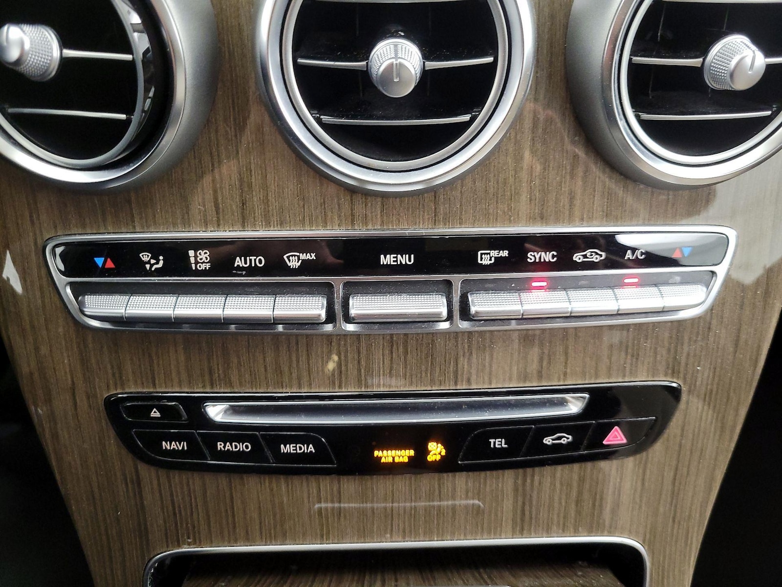 2018 Mercedes-Benz GLC GLC300 - Photo 17