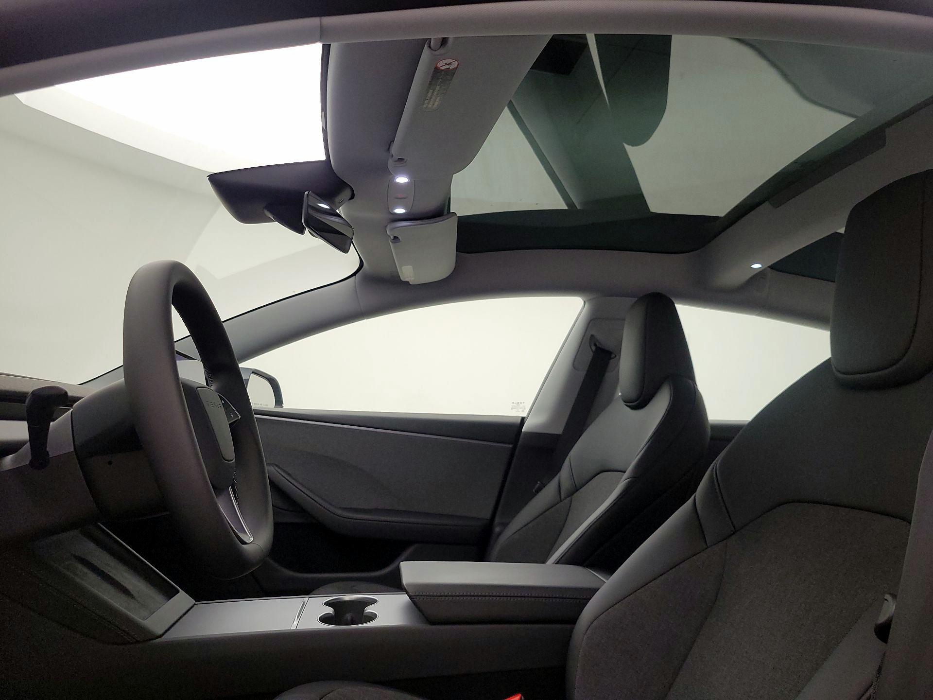 Thumbnail: 2025 Tesla Model 3 - 18