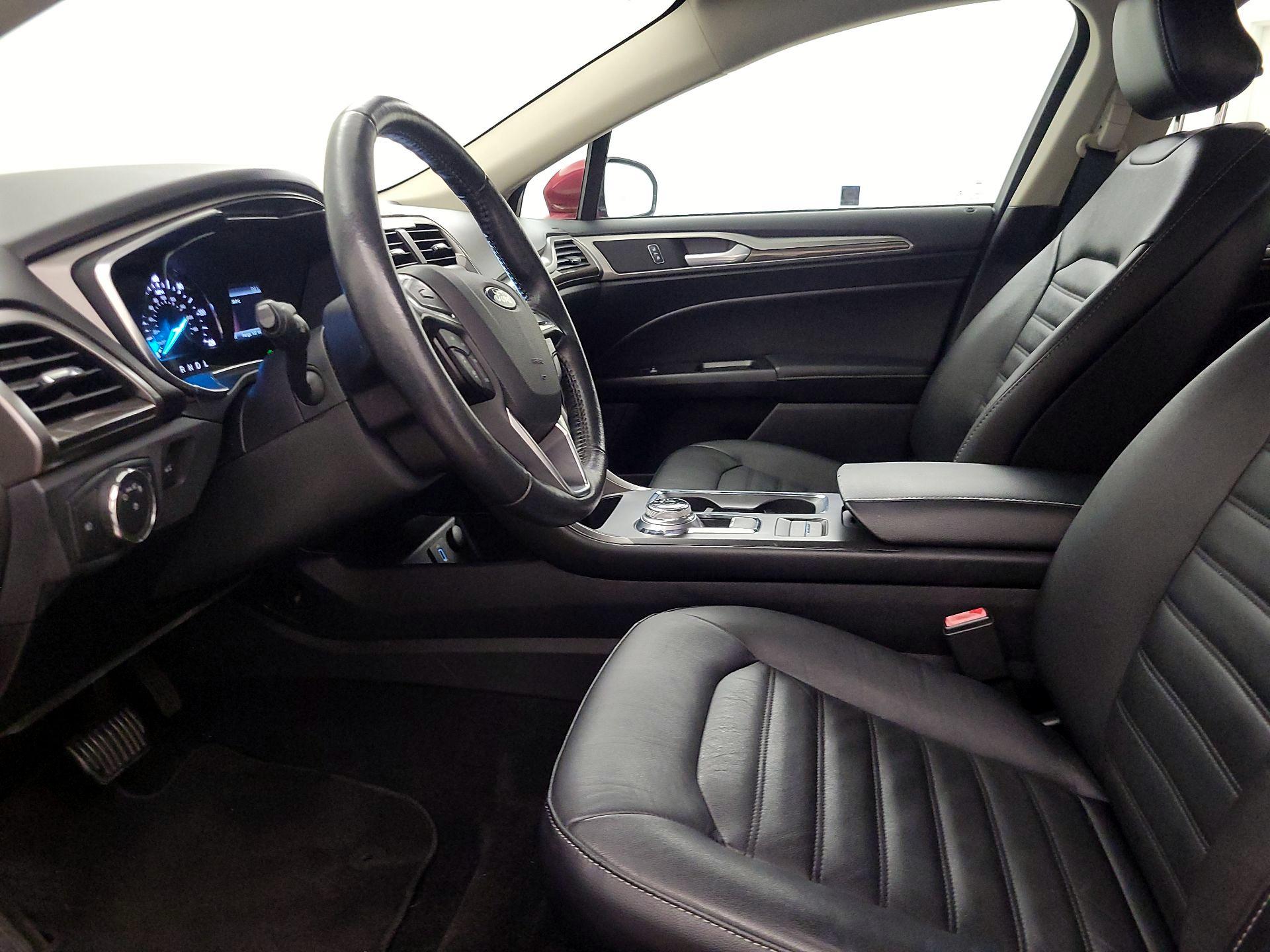 Thumbnail: 2017 Ford Fusion - 11