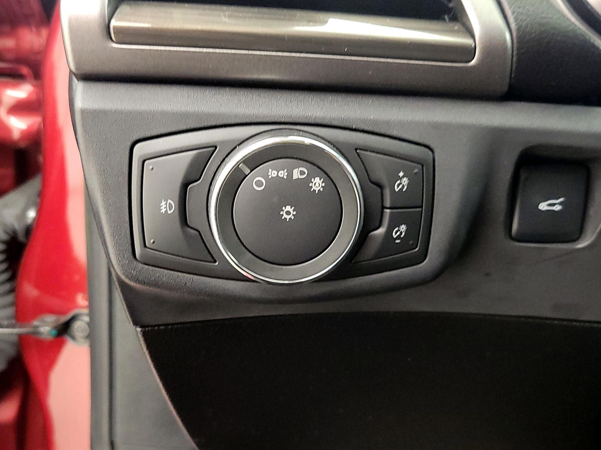 Thumbnail: 2017 Ford Fusion - 13