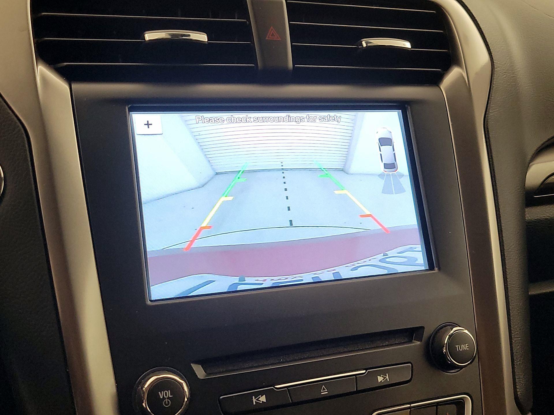 Thumbnail: 2017 Ford Fusion - 15