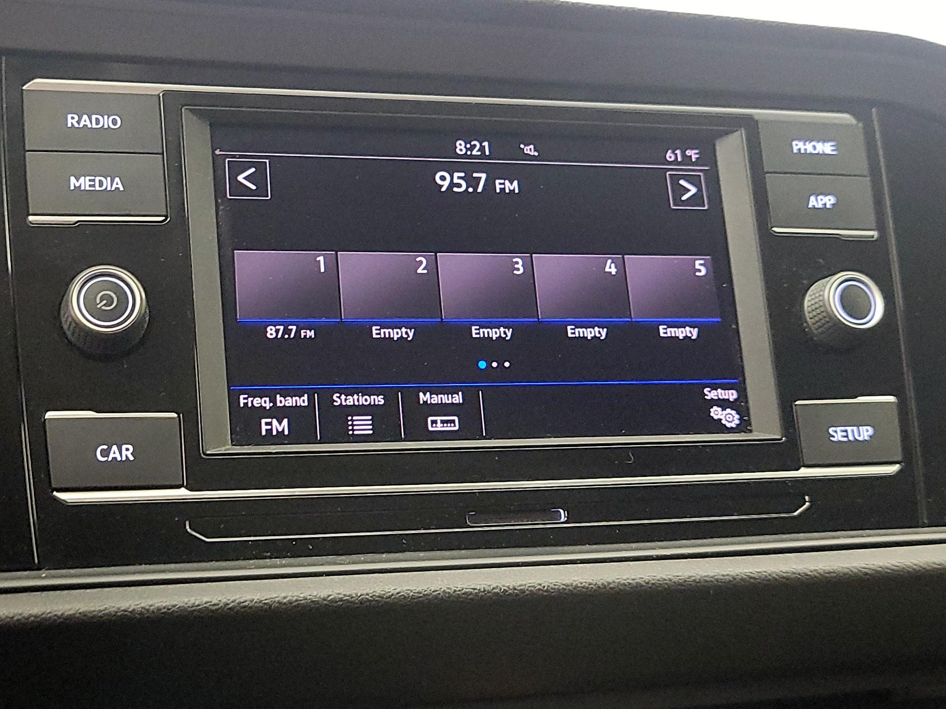 Thumbnail: 2019 Volkswagen Jetta - 15