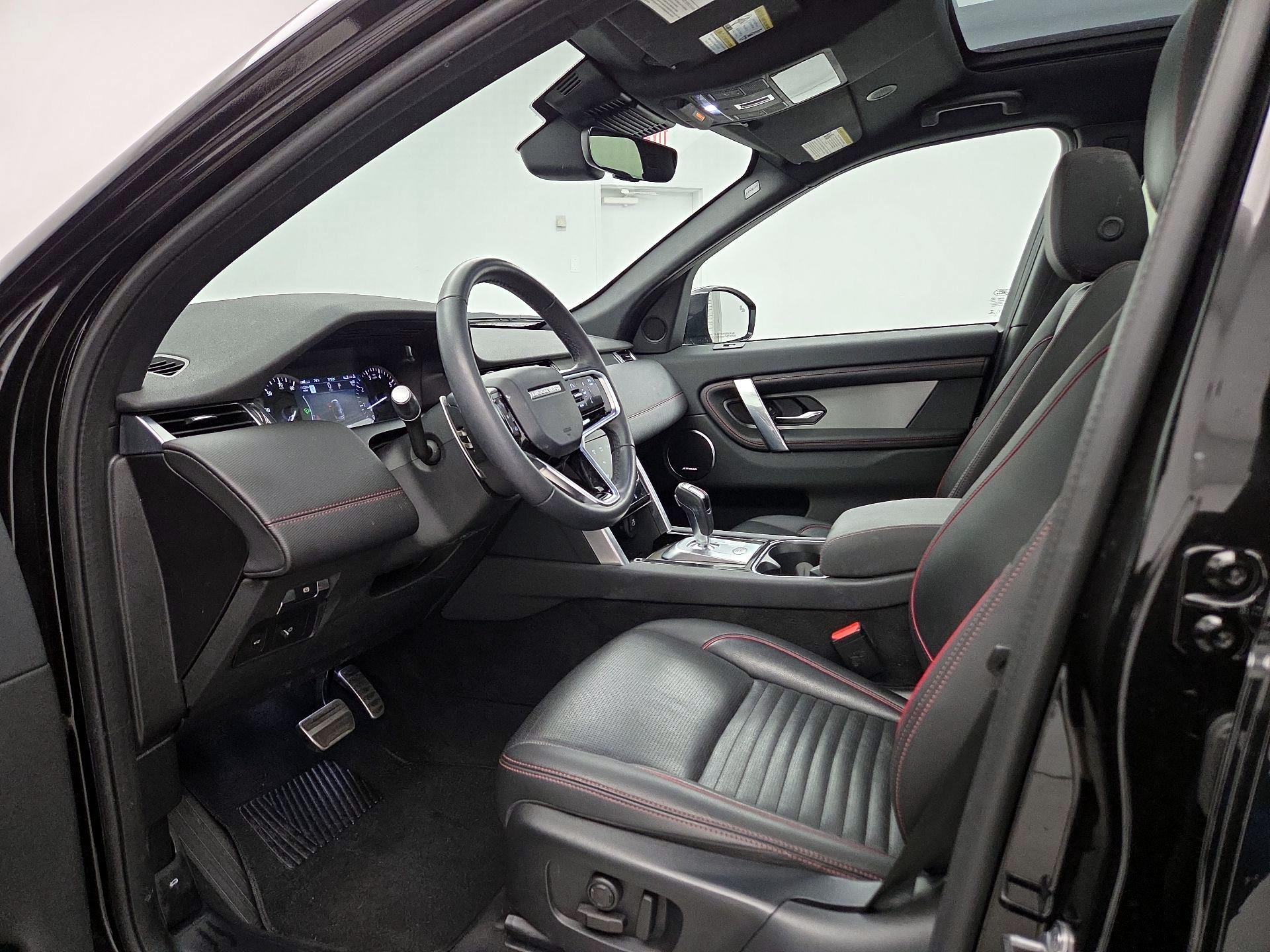 Thumbnail: 2023 Land Rover Discovery Sport - 11