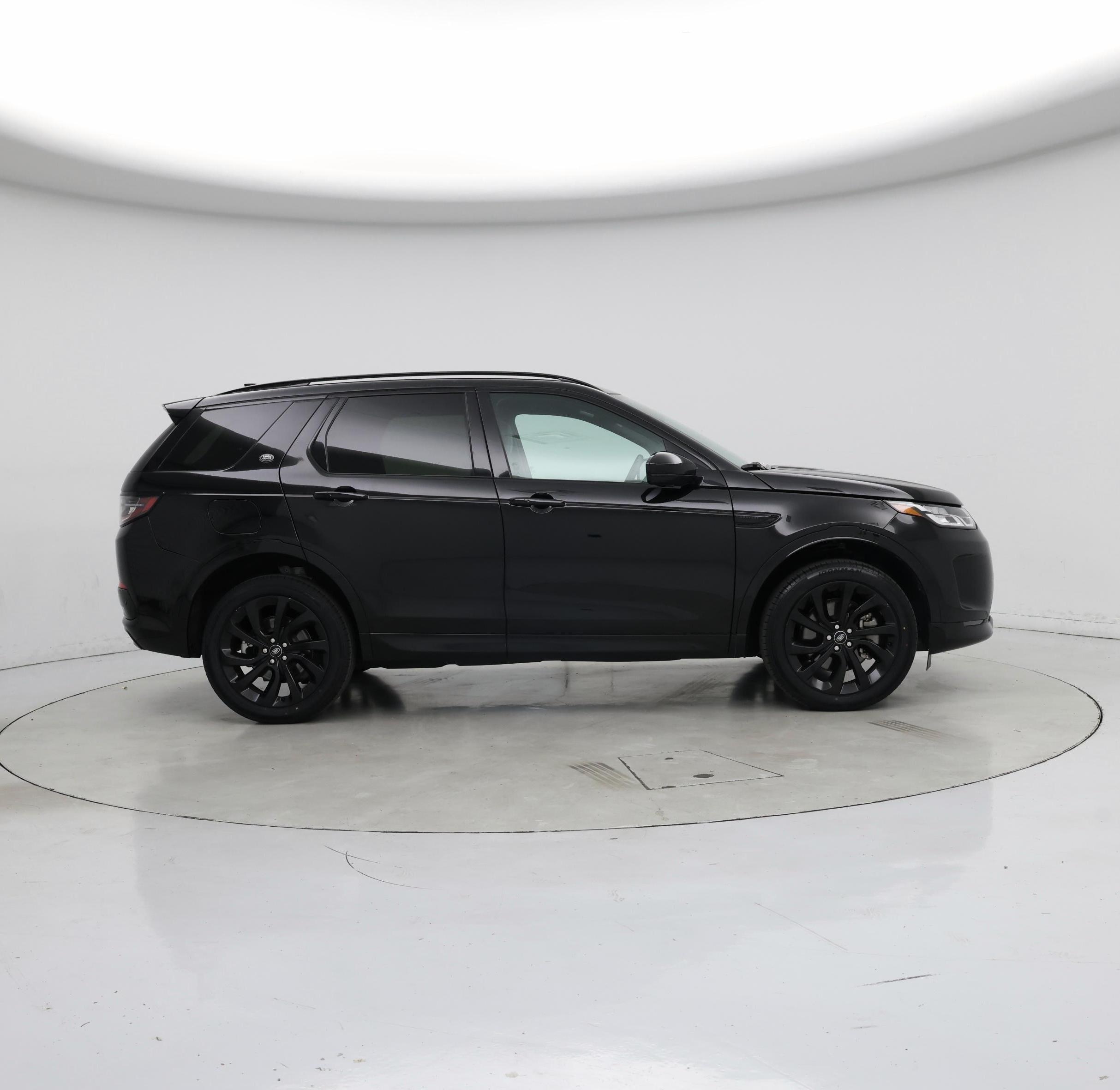 Thumbnail: 2023 Land Rover Discovery Sport - 7