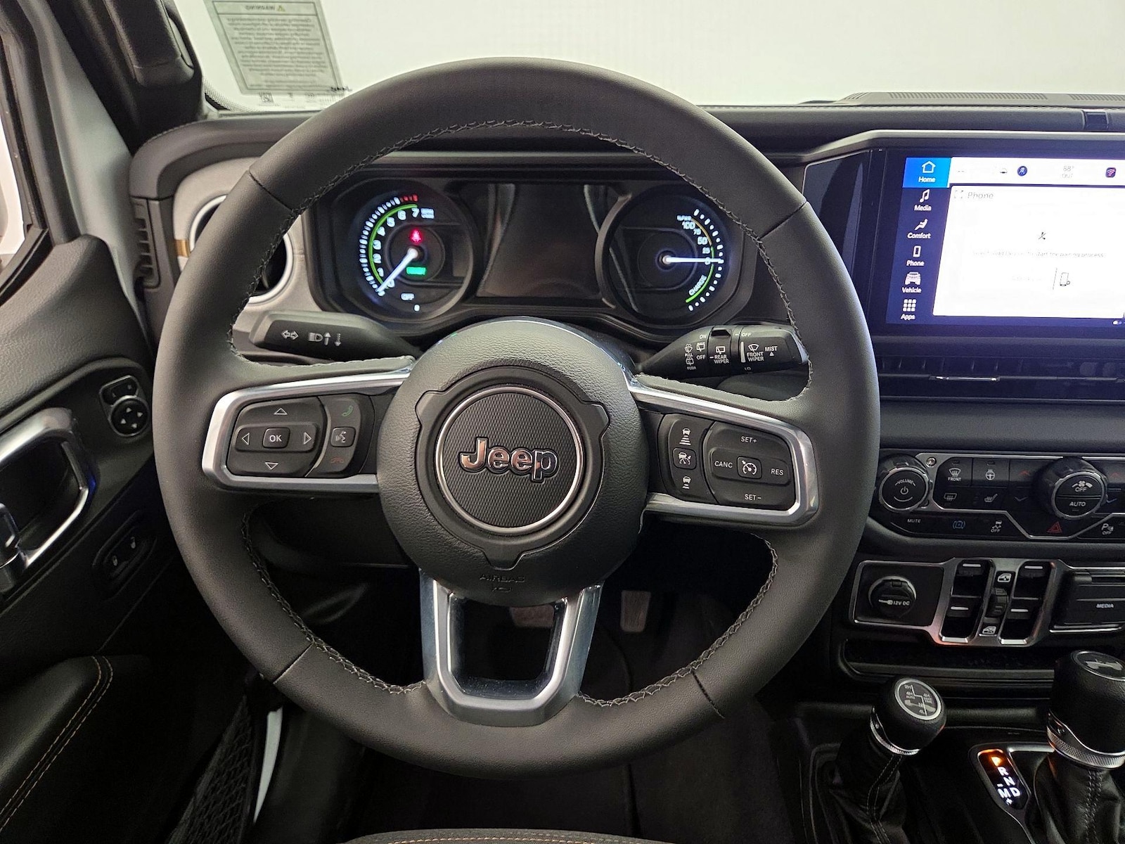 2025 Jeep Wrangler 4xe Sahara 4XE - Photo 11