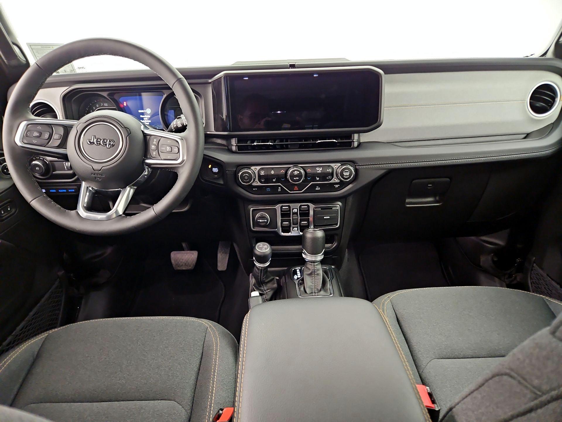 Thumbnail: 2025 Jeep Wrangler - 9