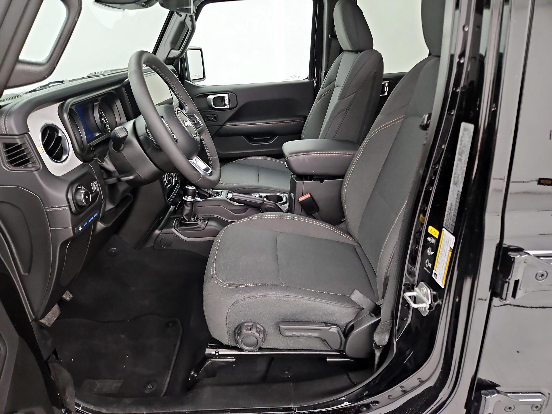 Thumbnail: 2025 Jeep Wrangler - 11