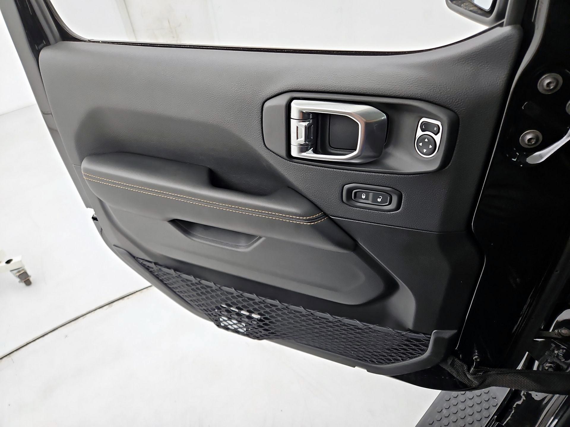 Thumbnail: 2025 Jeep Wrangler - 12