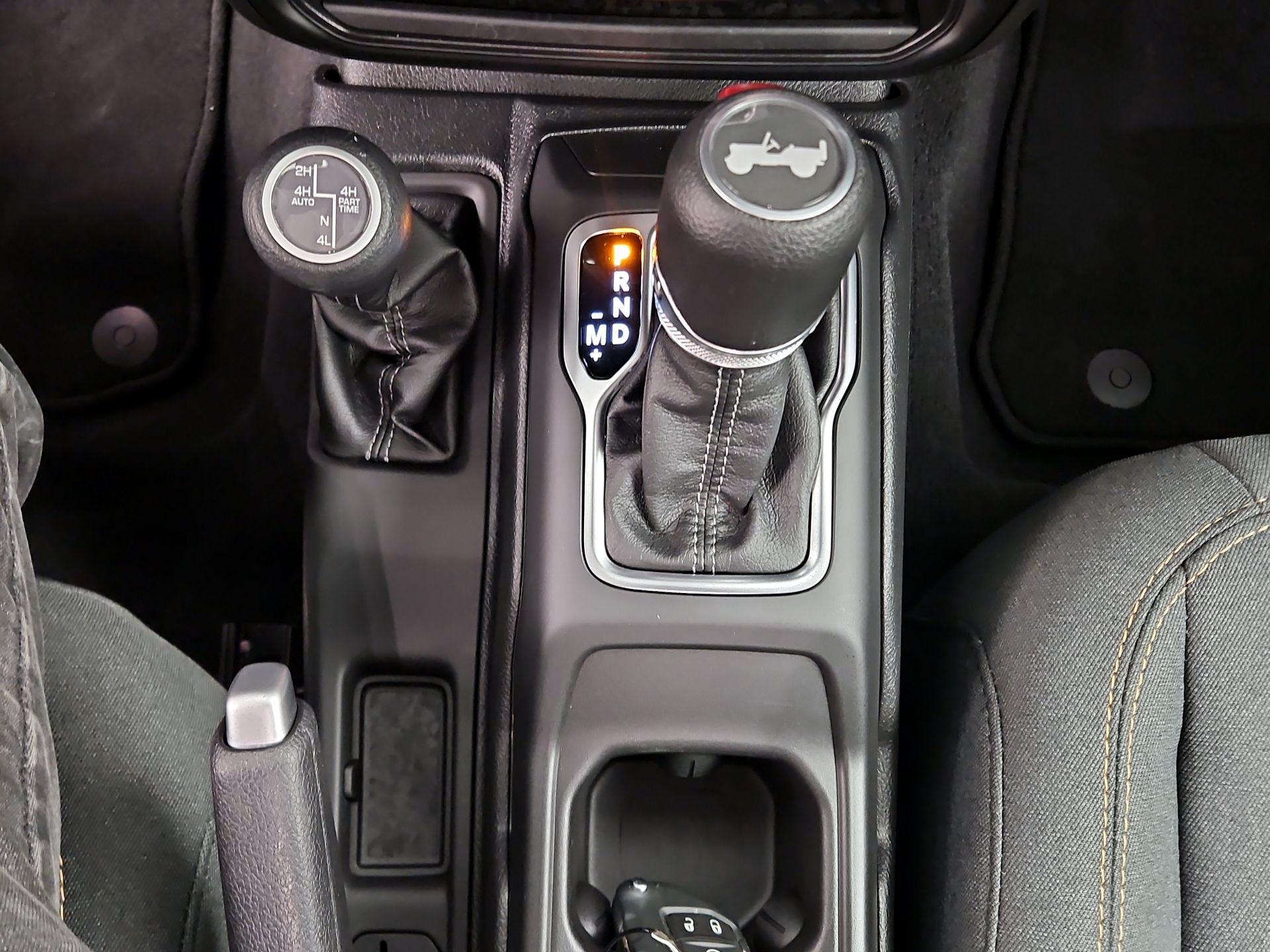 Thumbnail: 2025 Jeep Wrangler - 17
