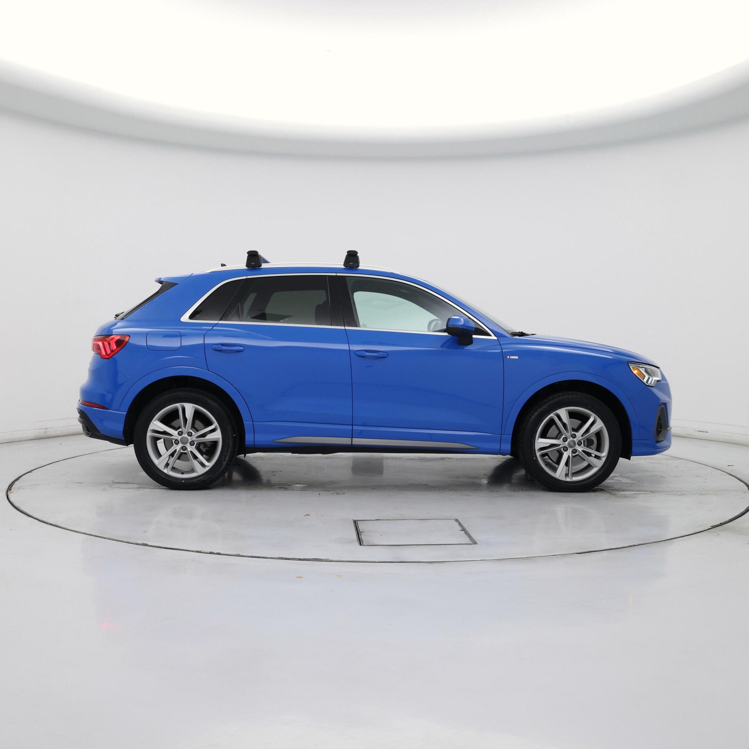 Thumbnail: 2020 Audi Q3 - 7