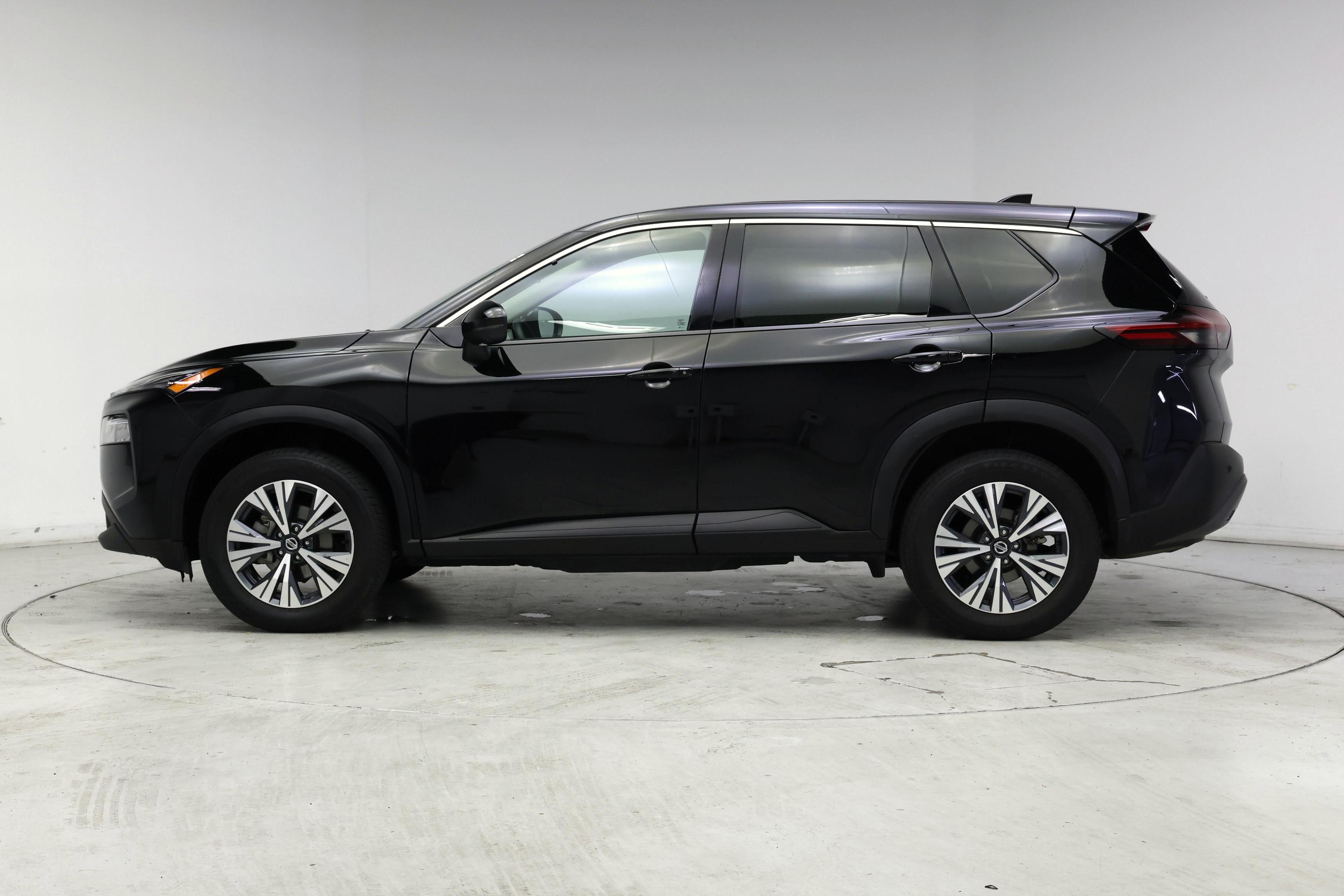 Thumbnail: 2021 Nissan Rogue - 3