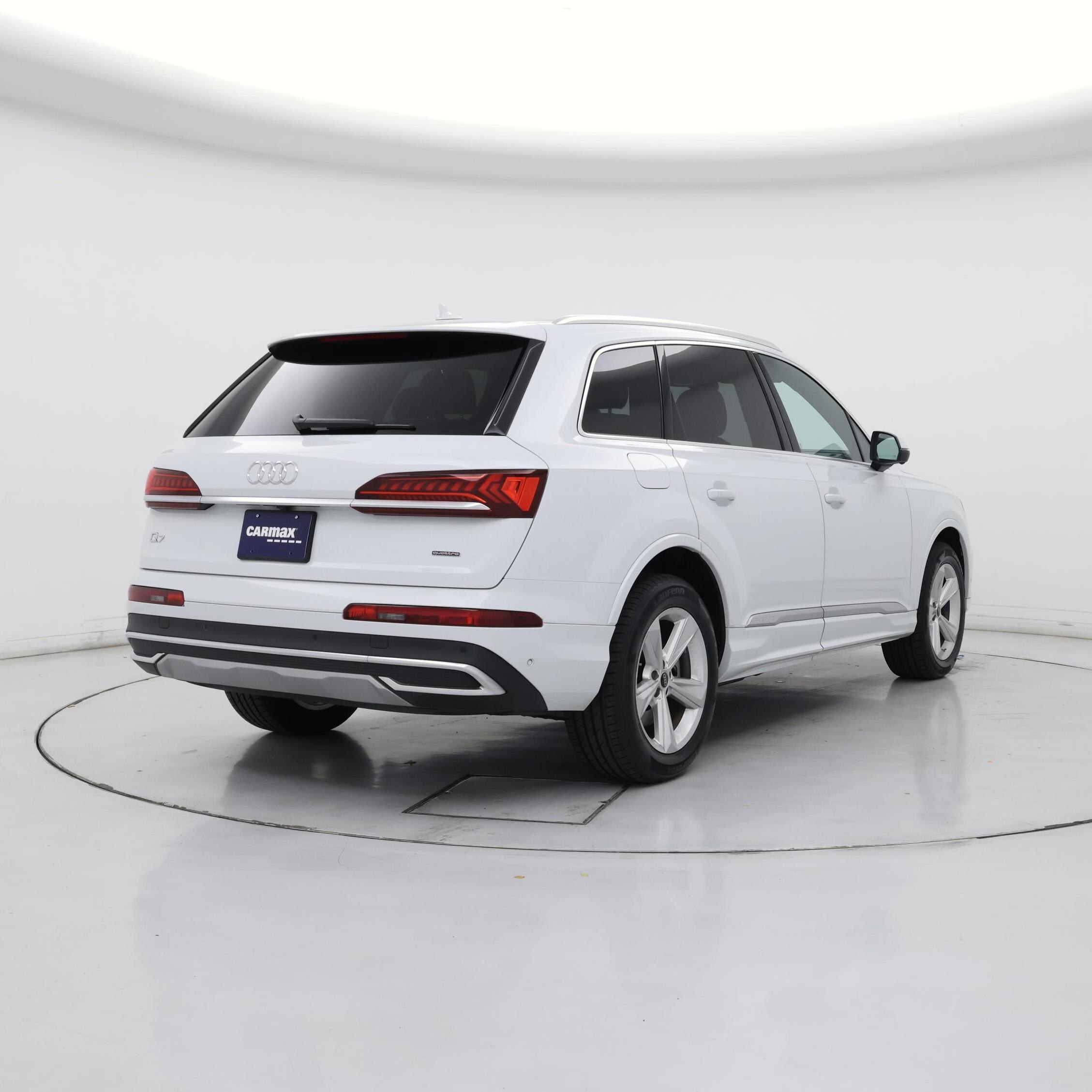 Thumbnail: 2023 Audi Q7 - 8