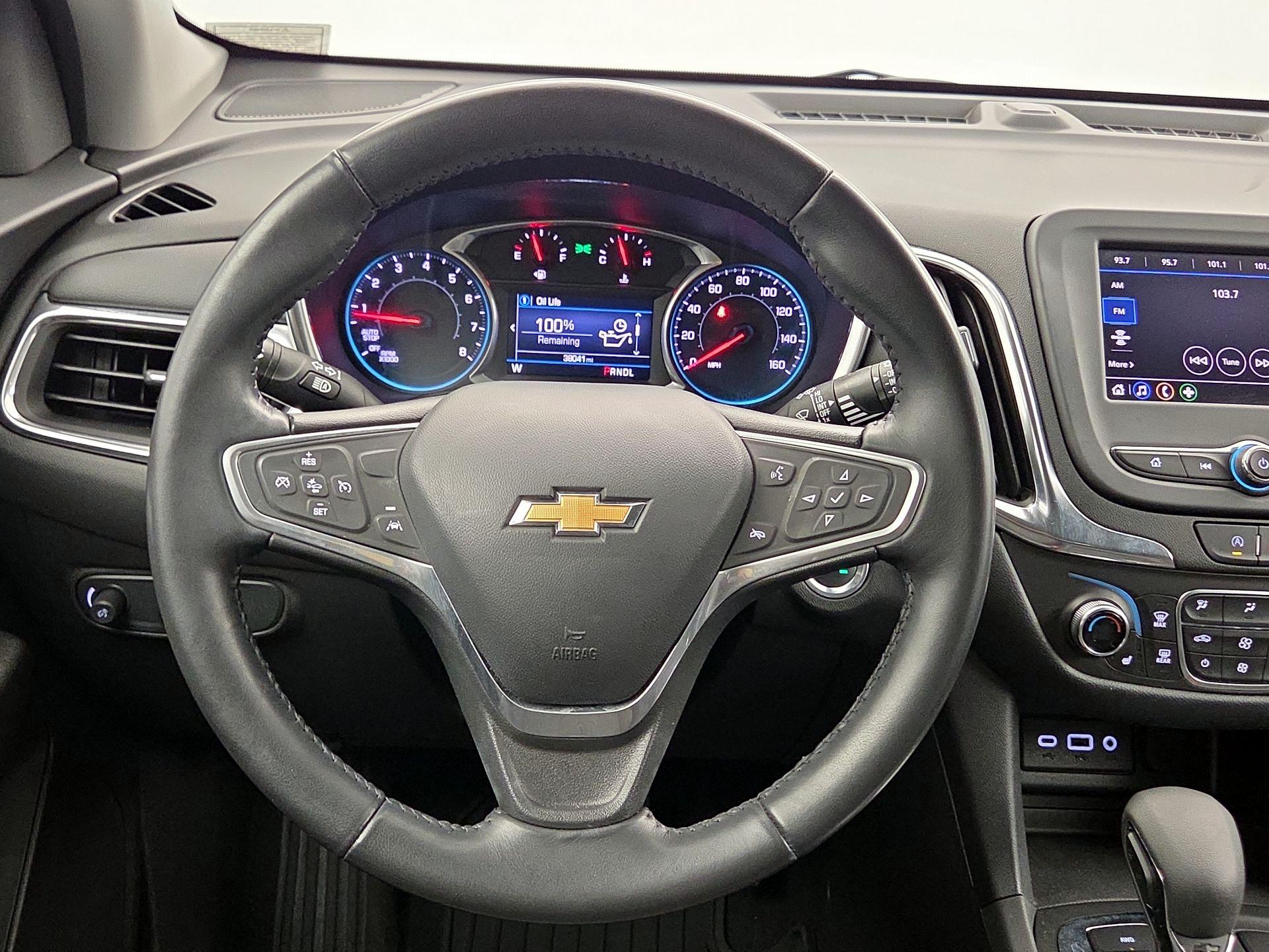 Thumbnail: 2022 Chevrolet Equinox - 10