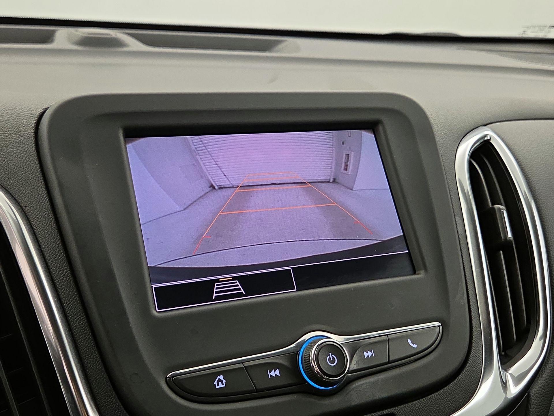 Thumbnail: 2022 Chevrolet Equinox - 14