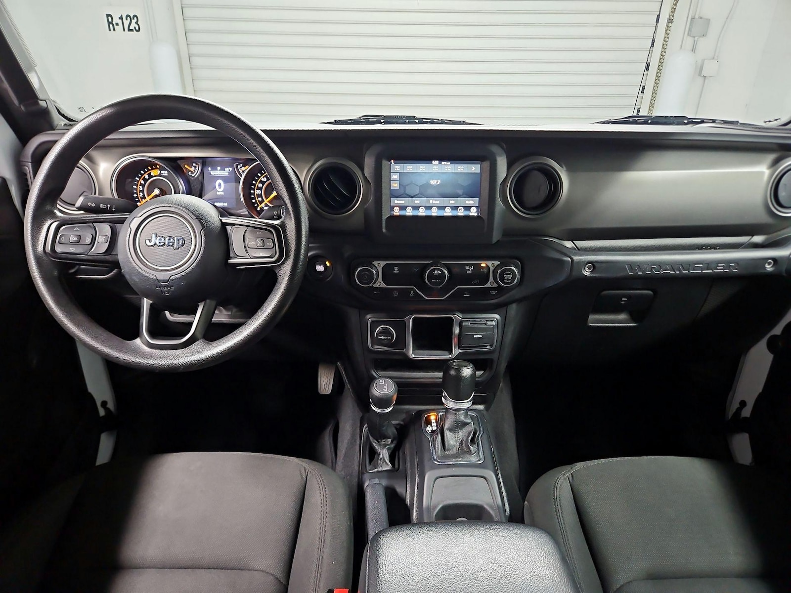 2023 Jeep Wrangler 4-Door Sport - Photo 10